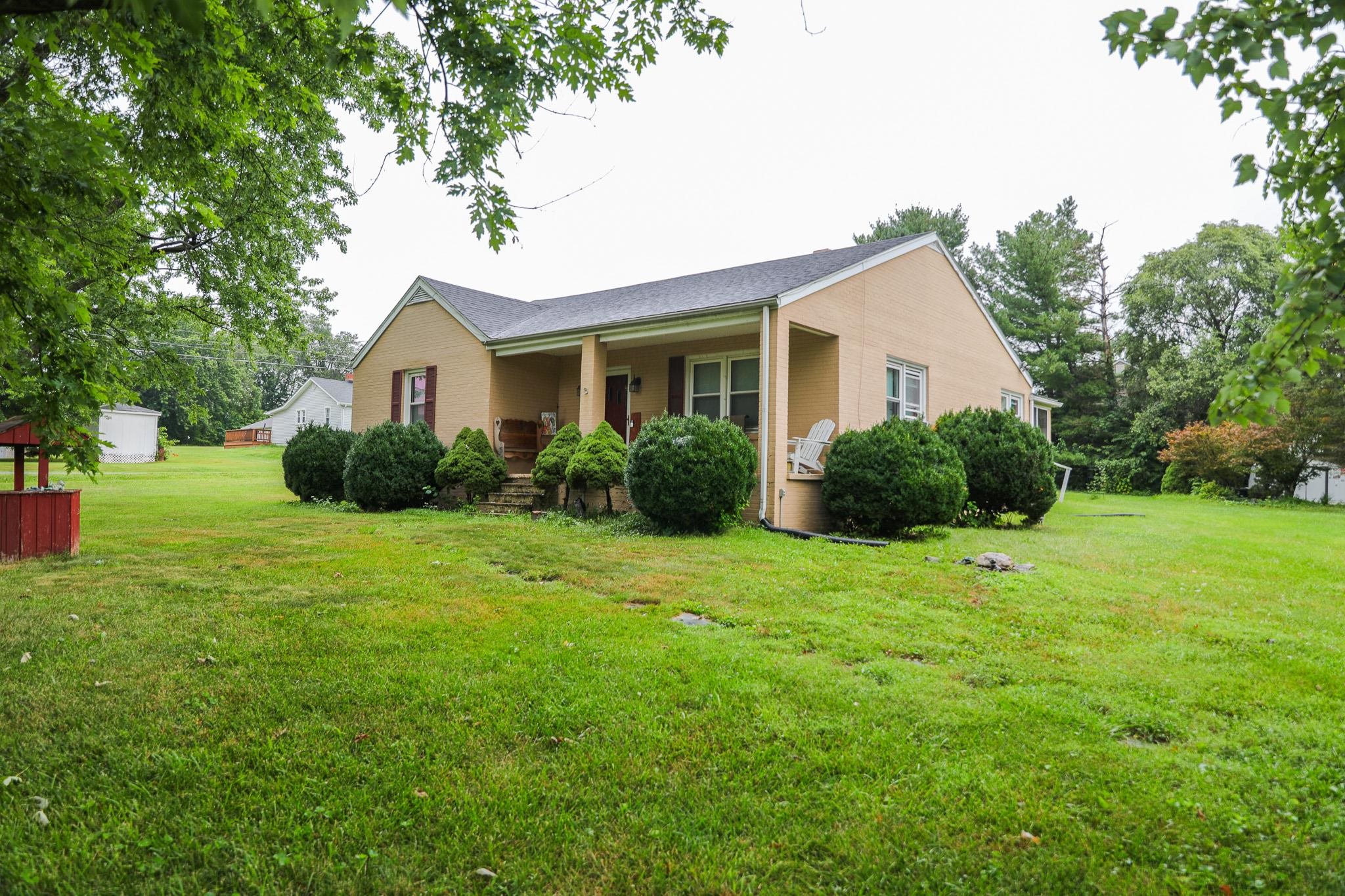 44 STUART AVE, STUARTS DRAFT, Virginia 24477, 2 Bedrooms Bedrooms, ,1 BathroomBathrooms,Residential,44 STUART AVE,667606 MLS # 667606
