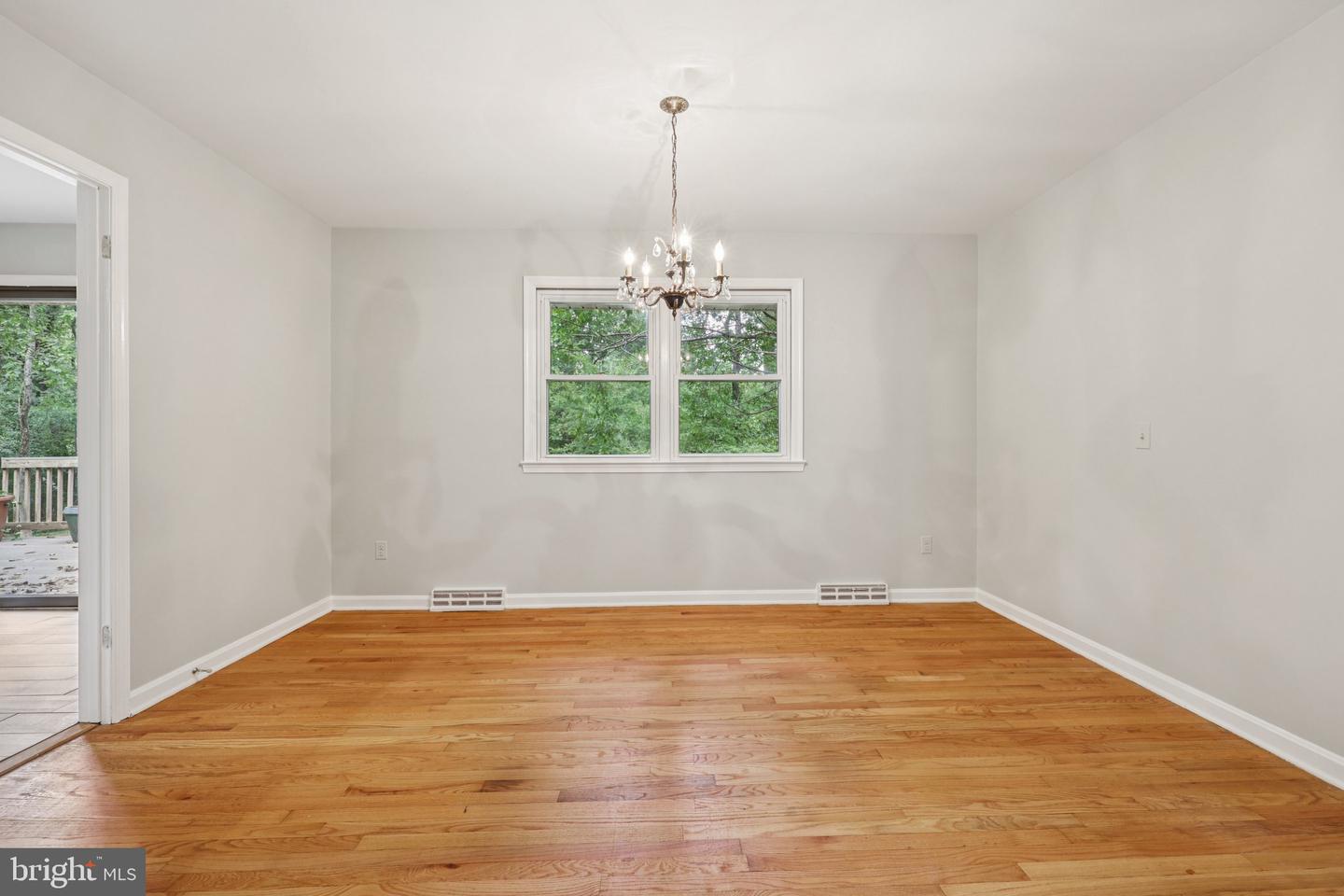 10102 FOXVILLE RD, WARRENTON, Virginia 20186, 5 Bedrooms Bedrooms, ,2 BathroomsBathrooms,Residential,For sale,10102 FOXVILLE RD,VAFQ2017368 MLS # VAFQ2017368