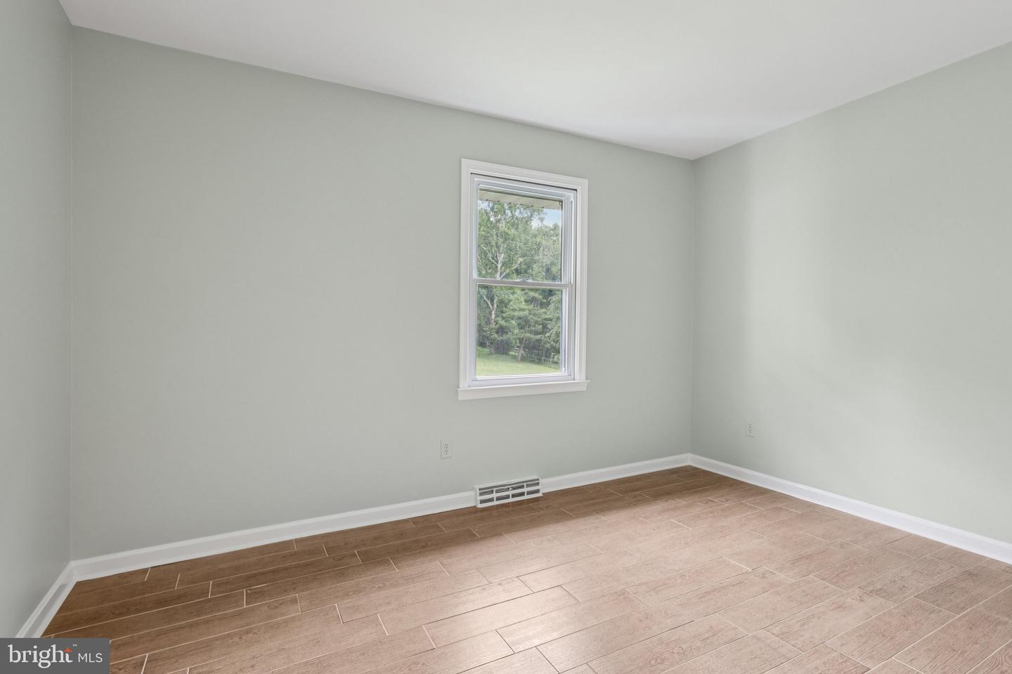 10102 FOXVILLE RD, WARRENTON, Virginia 20186, 5 Bedrooms Bedrooms, ,2 BathroomsBathrooms,Residential,For sale,10102 FOXVILLE RD,VAFQ2017368 MLS # VAFQ2017368