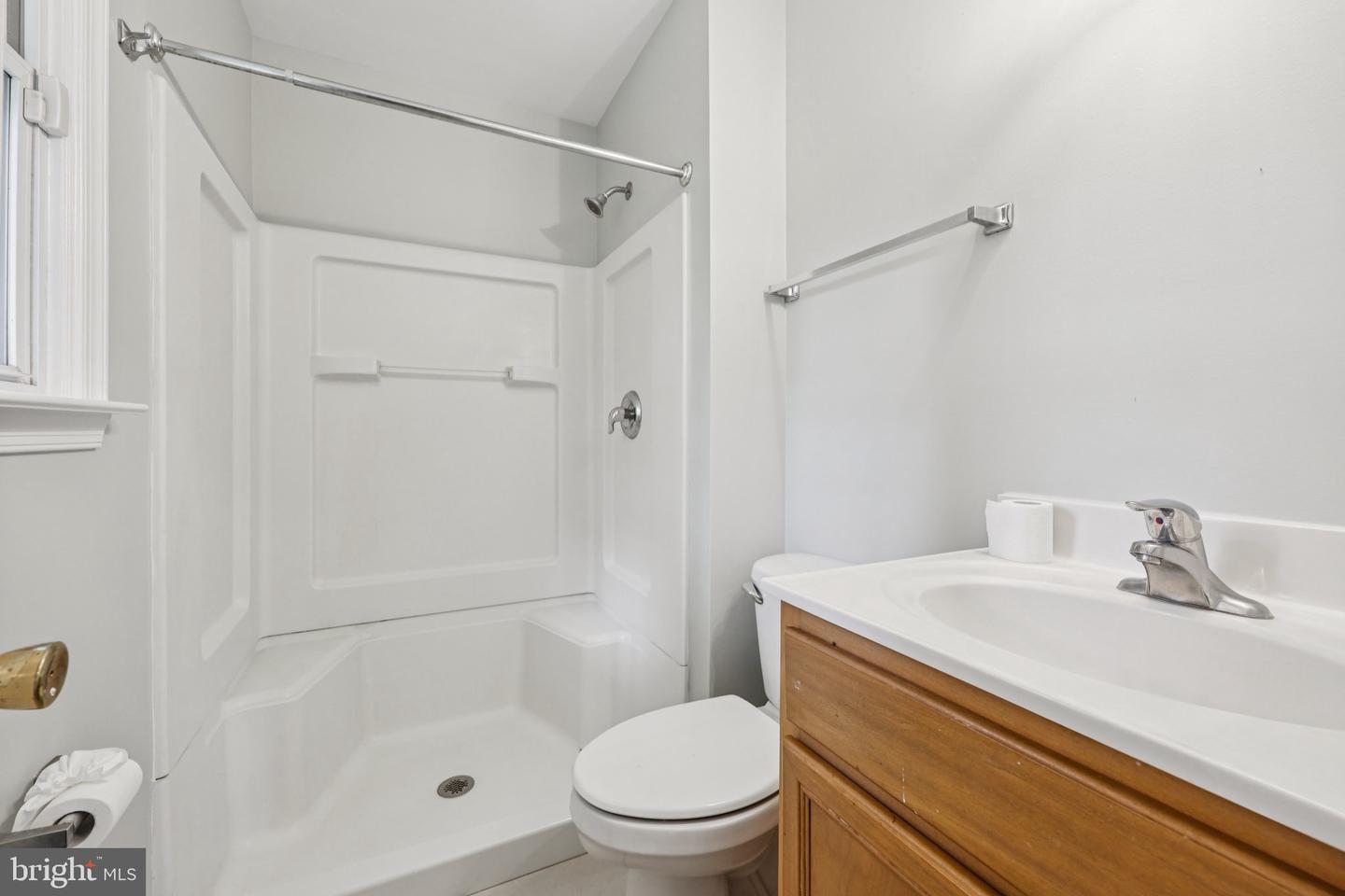 10102 FOXVILLE RD, WARRENTON, Virginia 20186, 5 Bedrooms Bedrooms, ,2 BathroomsBathrooms,Residential,For sale,10102 FOXVILLE RD,VAFQ2017368 MLS # VAFQ2017368