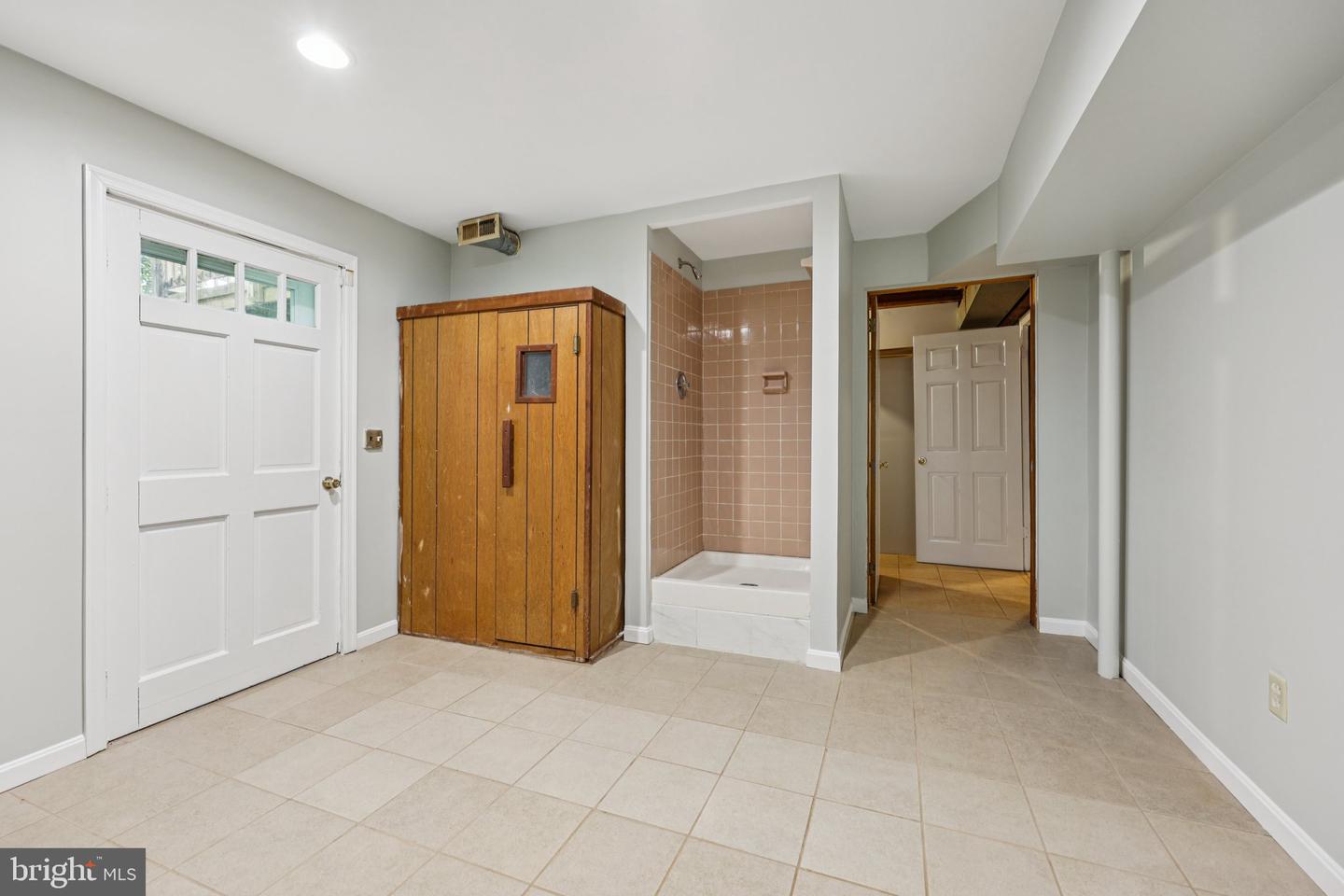 10102 FOXVILLE RD, WARRENTON, Virginia 20186, 5 Bedrooms Bedrooms, ,2 BathroomsBathrooms,Residential,For sale,10102 FOXVILLE RD,VAFQ2017368 MLS # VAFQ2017368