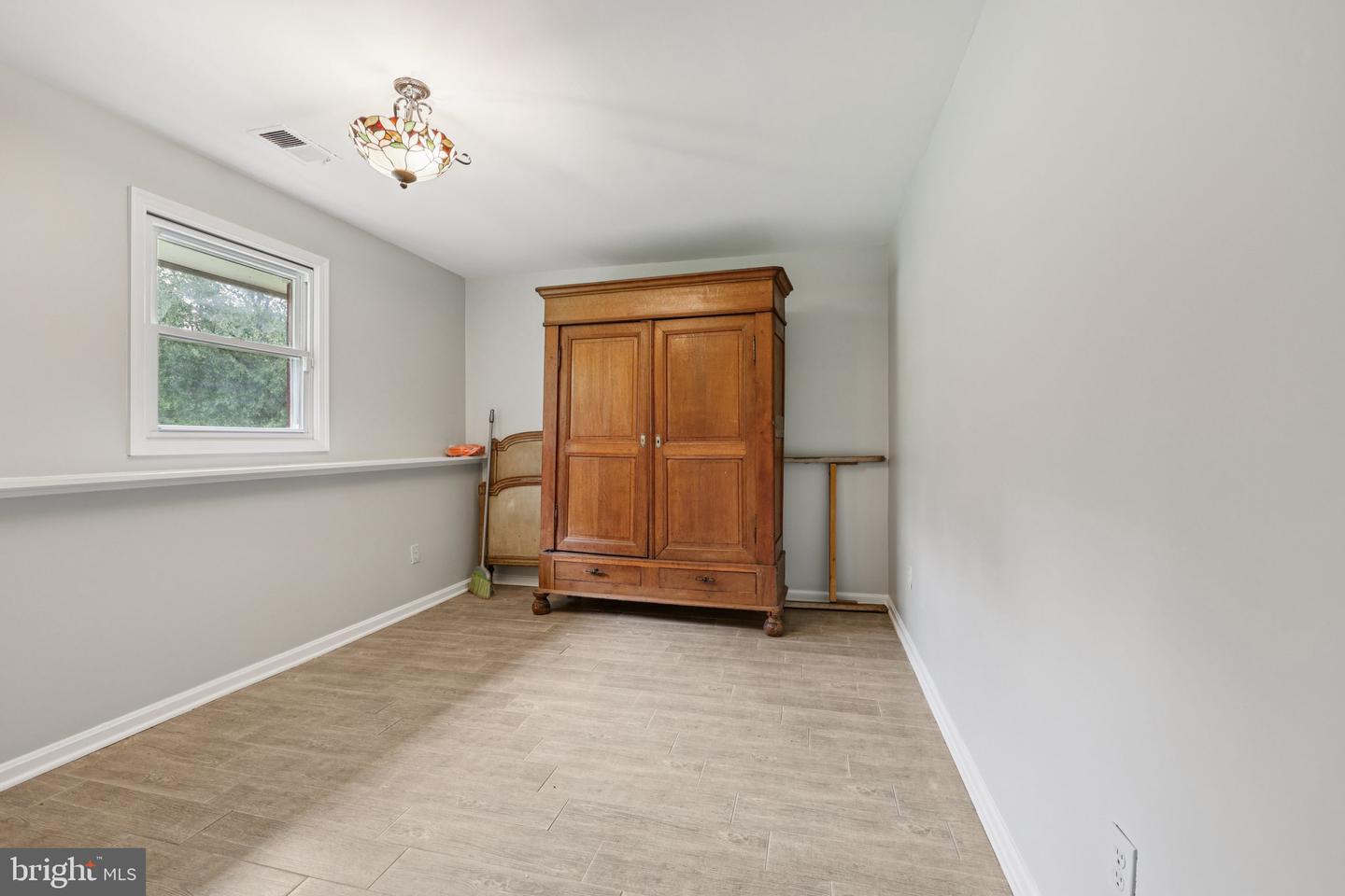 10102 FOXVILLE RD, WARRENTON, Virginia 20186, 5 Bedrooms Bedrooms, ,2 BathroomsBathrooms,Residential,For sale,10102 FOXVILLE RD,VAFQ2017368 MLS # VAFQ2017368