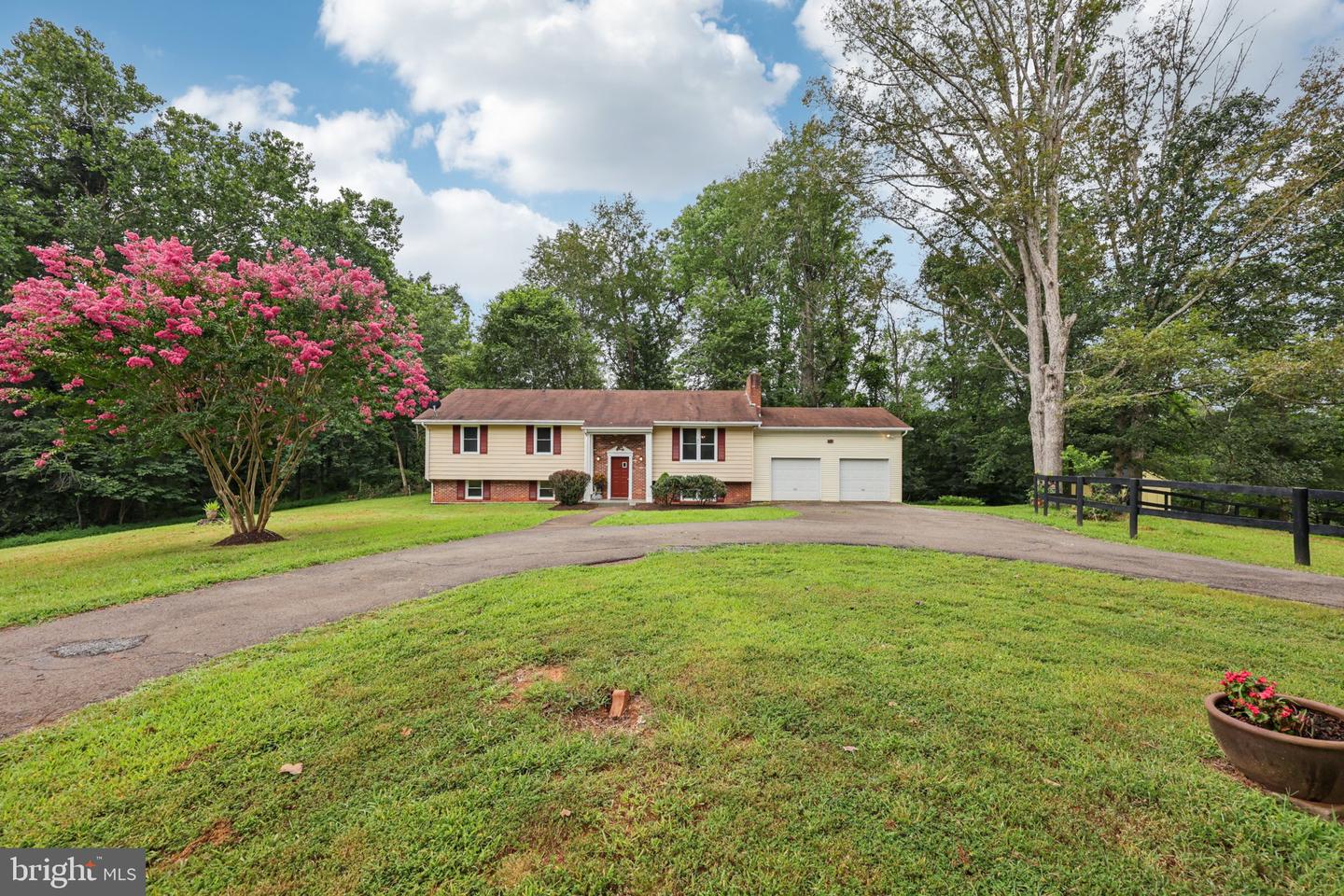10102 FOXVILLE RD, WARRENTON, Virginia 20186, 5 Bedrooms Bedrooms, ,2 BathroomsBathrooms,Residential,For sale,10102 FOXVILLE RD,VAFQ2017368 MLS # VAFQ2017368