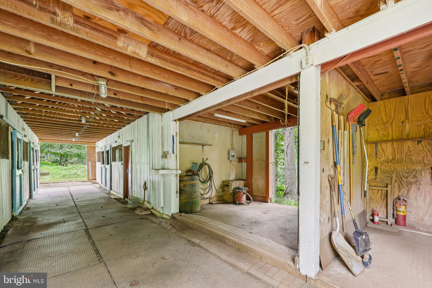 10102 FOXVILLE RD, WARRENTON, Virginia 20186, 5 Bedrooms Bedrooms, ,2 BathroomsBathrooms,Residential,For sale,10102 FOXVILLE RD,VAFQ2017368 MLS # VAFQ2017368