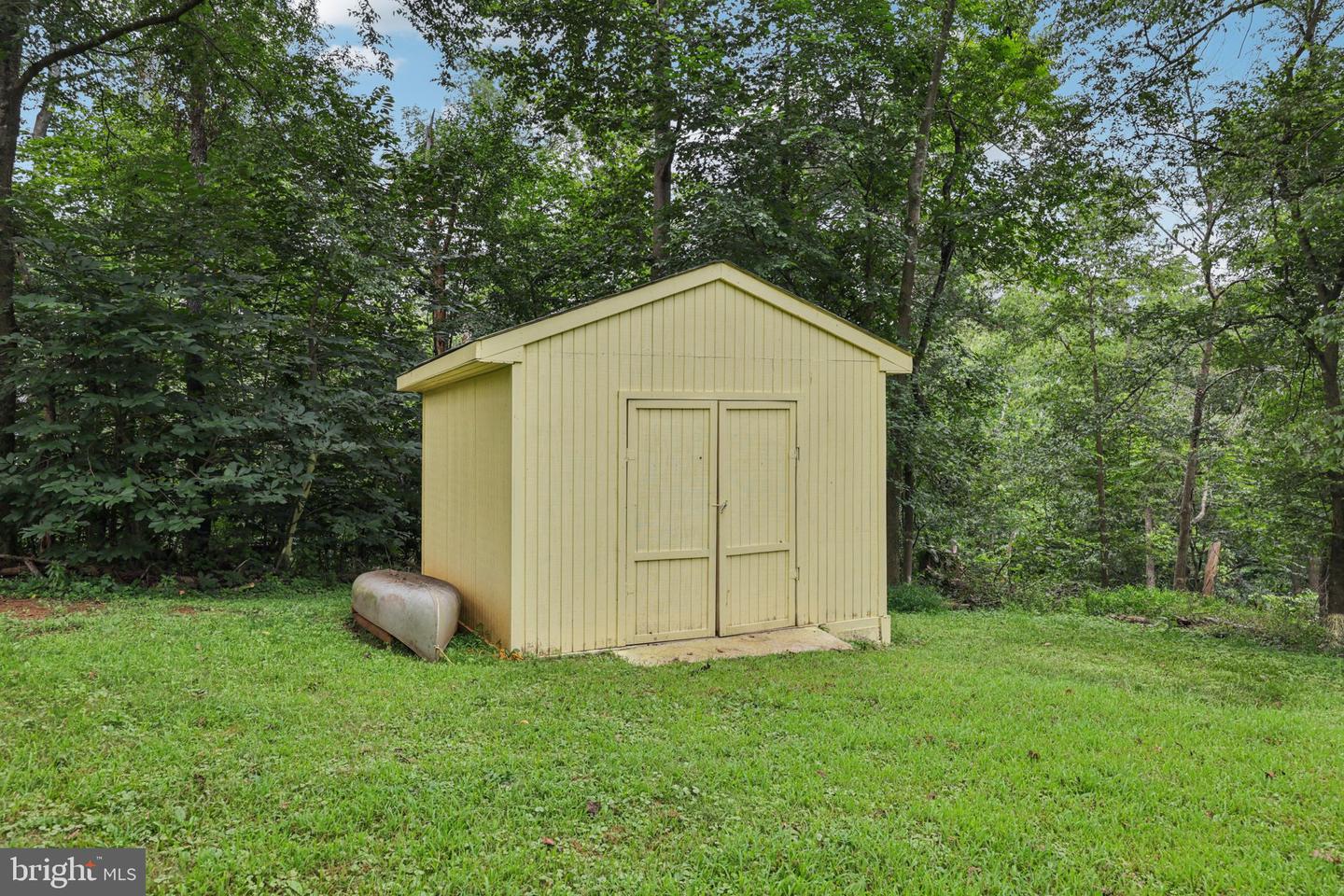10102 FOXVILLE RD, WARRENTON, Virginia 20186, 5 Bedrooms Bedrooms, ,2 BathroomsBathrooms,Residential,For sale,10102 FOXVILLE RD,VAFQ2017368 MLS # VAFQ2017368