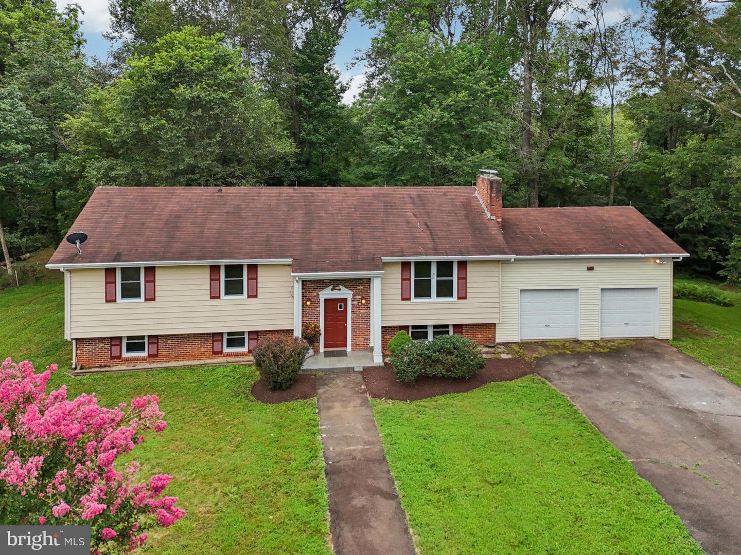10102 FOXVILLE RD, WARRENTON, Virginia 20186, 5 Bedrooms Bedrooms, ,2 BathroomsBathrooms,Residential,For sale,10102 FOXVILLE RD,VAFQ2017368 MLS # VAFQ2017368