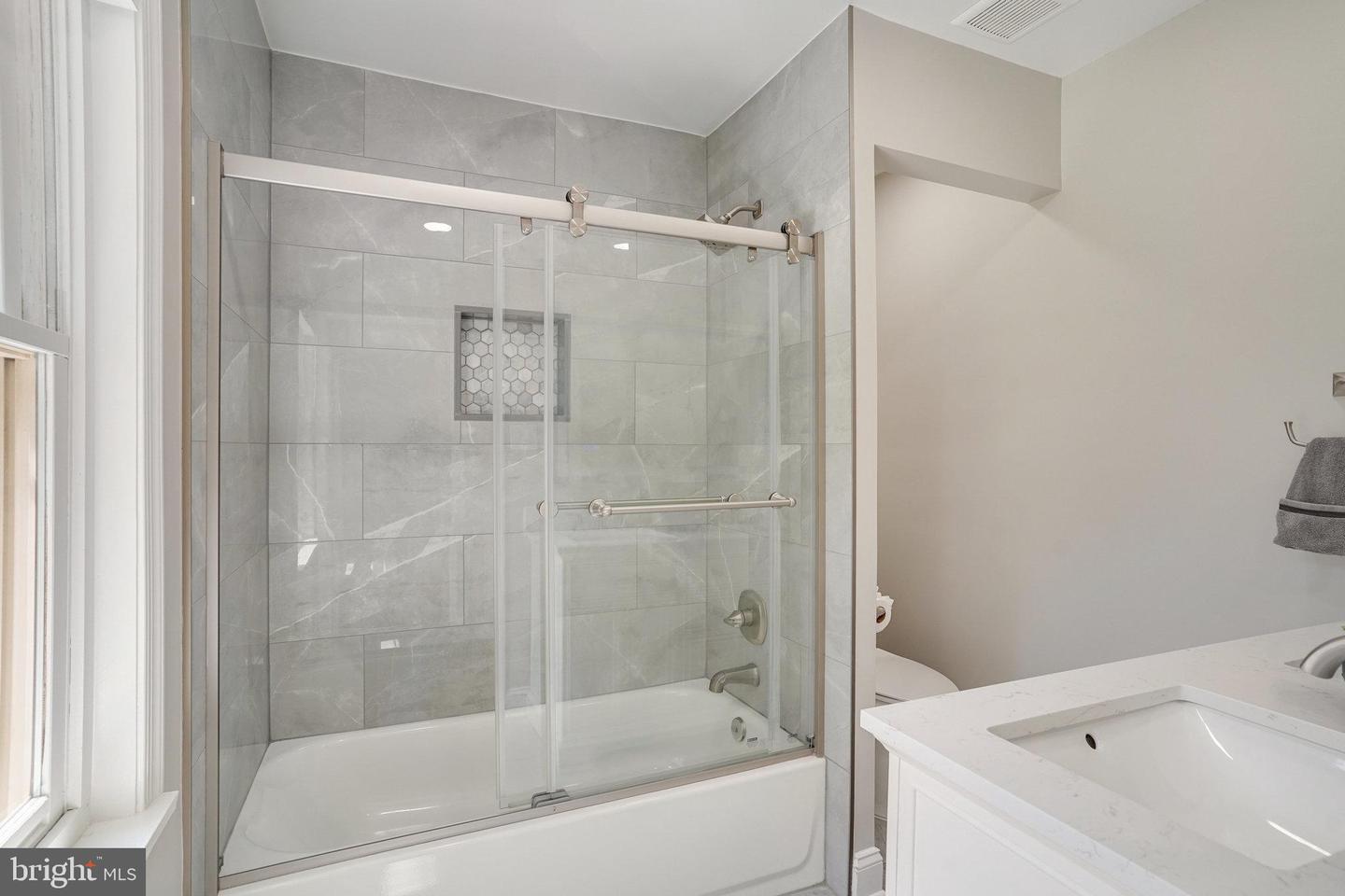 4258 FEATHERSTONE LN, THE PLAINS, Virginia 20198, 3 Bedrooms Bedrooms, ,3 BathroomsBathrooms,Residential,For sale,4258 FEATHERSTONE LN,VAFQ2017398 MLS # VAFQ2017398