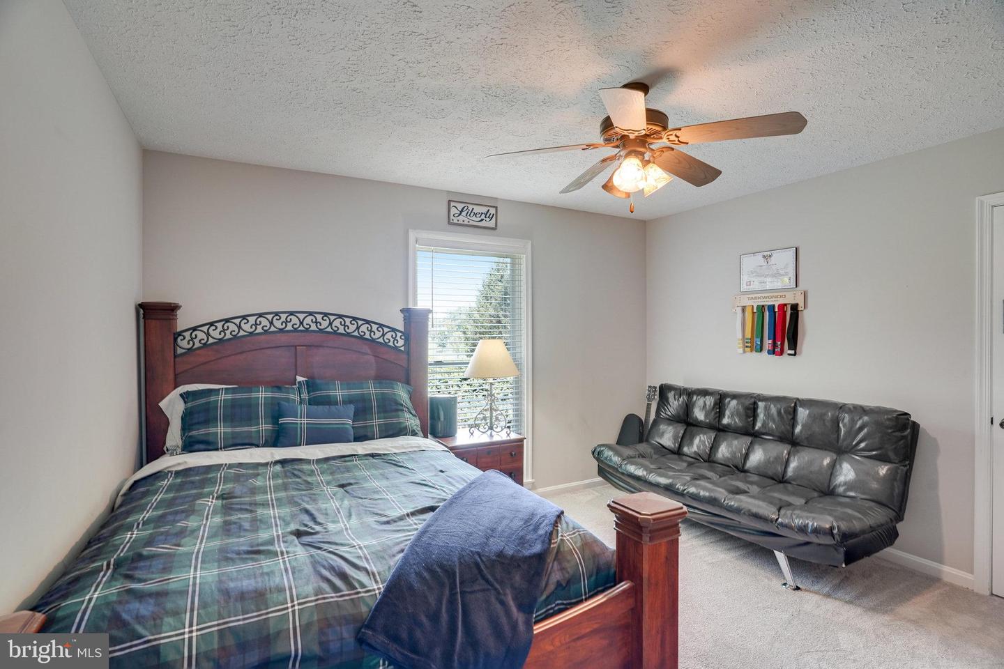 4258 FEATHERSTONE LN, THE PLAINS, Virginia 20198, 3 Bedrooms Bedrooms, ,3 BathroomsBathrooms,Residential,For sale,4258 FEATHERSTONE LN,VAFQ2017398 MLS # VAFQ2017398