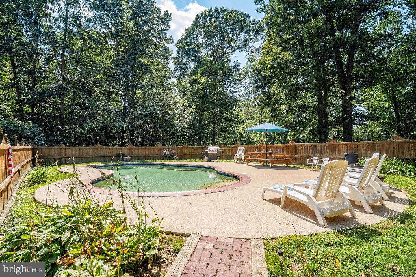 4258 FEATHERSTONE LN, THE PLAINS, Virginia 20198, 3 Bedrooms Bedrooms, ,3 BathroomsBathrooms,Residential,For sale,4258 FEATHERSTONE LN,VAFQ2017398 MLS # VAFQ2017398