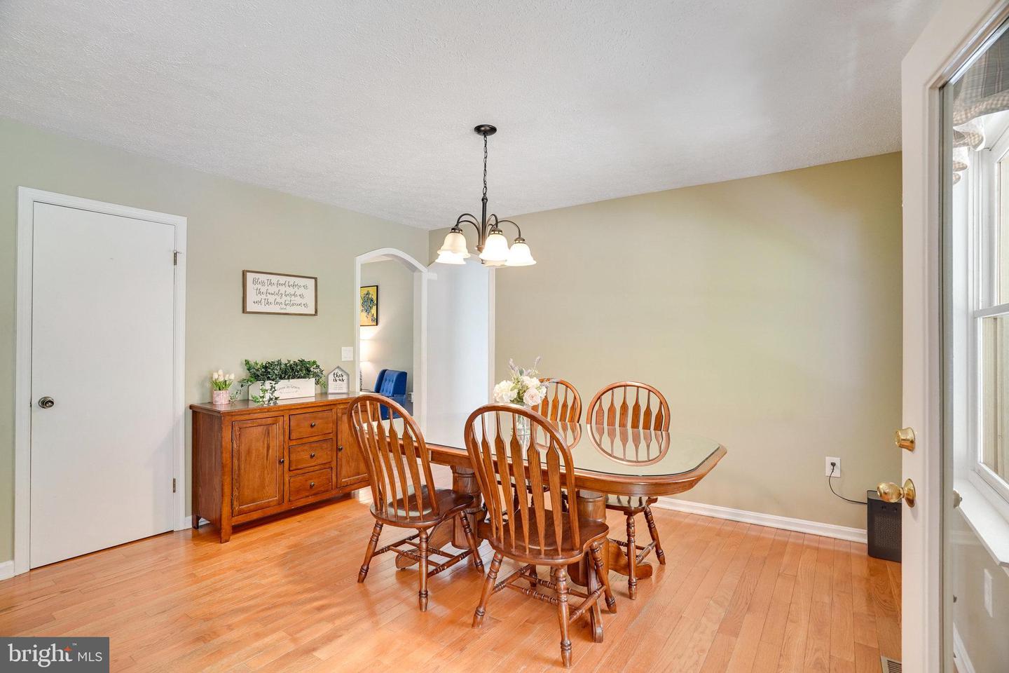 4258 FEATHERSTONE LN, THE PLAINS, Virginia 20198, 3 Bedrooms Bedrooms, ,3 BathroomsBathrooms,Residential,For sale,4258 FEATHERSTONE LN,VAFQ2017398 MLS # VAFQ2017398
