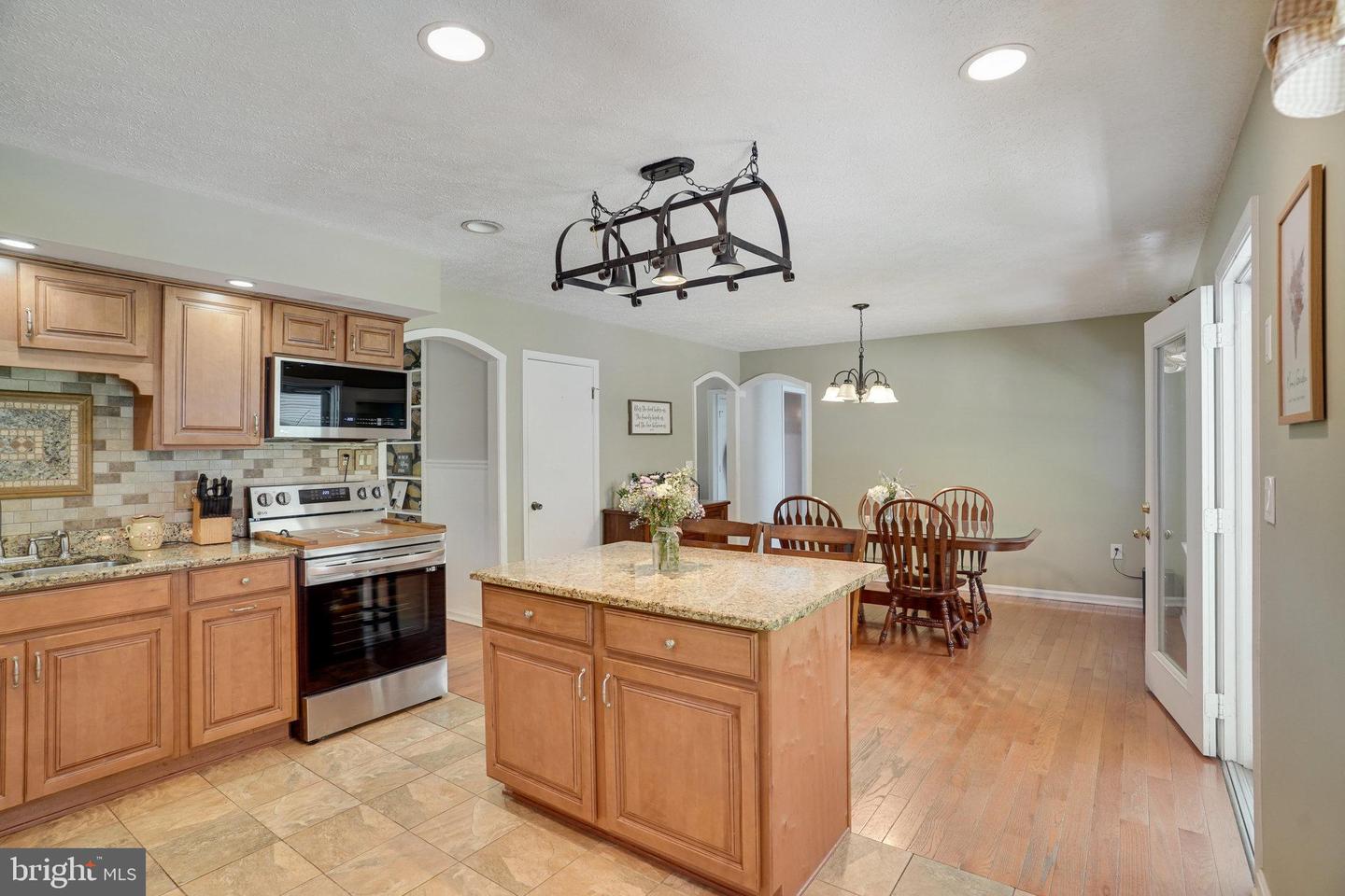 4258 FEATHERSTONE LN, THE PLAINS, Virginia 20198, 3 Bedrooms Bedrooms, ,3 BathroomsBathrooms,Residential,For sale,4258 FEATHERSTONE LN,VAFQ2017398 MLS # VAFQ2017398