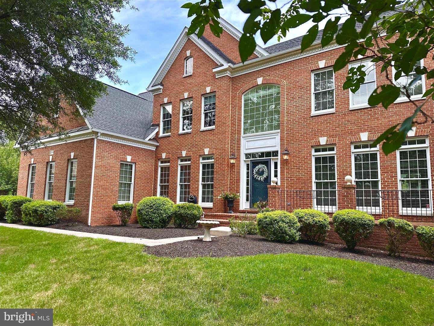 24198 HEATHER FIELD CT, ALDIE, Virginia 20105, 4 Bedrooms Bedrooms, ,4 BathroomsBathrooms,Residential,For sale,24198 HEATHER FIELD CT,VALO2103140 MLS # VALO2103140