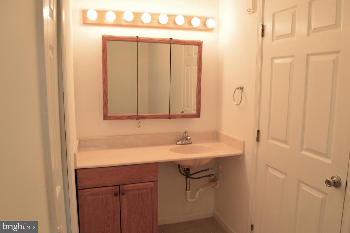 1225 MARTHA CUSTIS DR #1406, ALEXANDRIA, Virginia 22302, 1 Bedroom Bedrooms, ,1 BathroomBathrooms,Residential,For sale,1225 MARTHA CUSTIS DR #1406,VAAX2047874 MLS # VAAX2047874