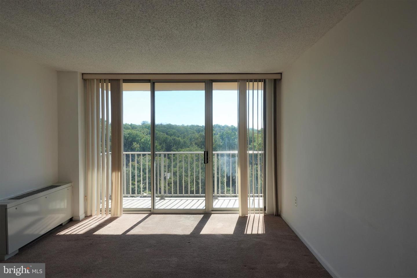 1225 MARTHA CUSTIS DR #1406, ALEXANDRIA, Virginia 22302, 1 Bedroom Bedrooms, ,1 BathroomBathrooms,Residential,For sale,1225 MARTHA CUSTIS DR #1406,VAAX2047874 MLS # VAAX2047874