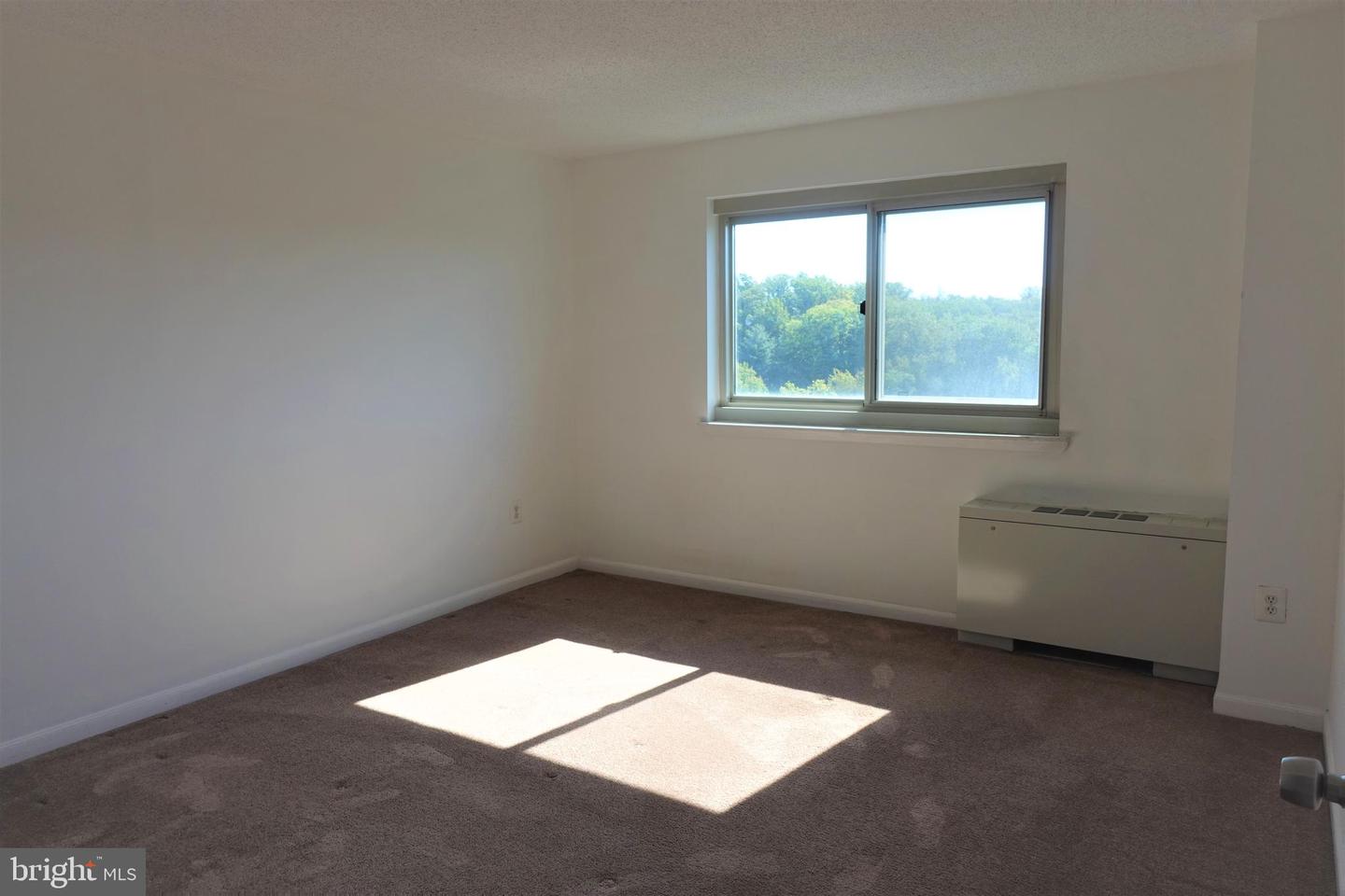 1225 MARTHA CUSTIS DR #1406, ALEXANDRIA, Virginia 22302, 1 Bedroom Bedrooms, ,1 BathroomBathrooms,Residential,For sale,1225 MARTHA CUSTIS DR #1406,VAAX2047874 MLS # VAAX2047874