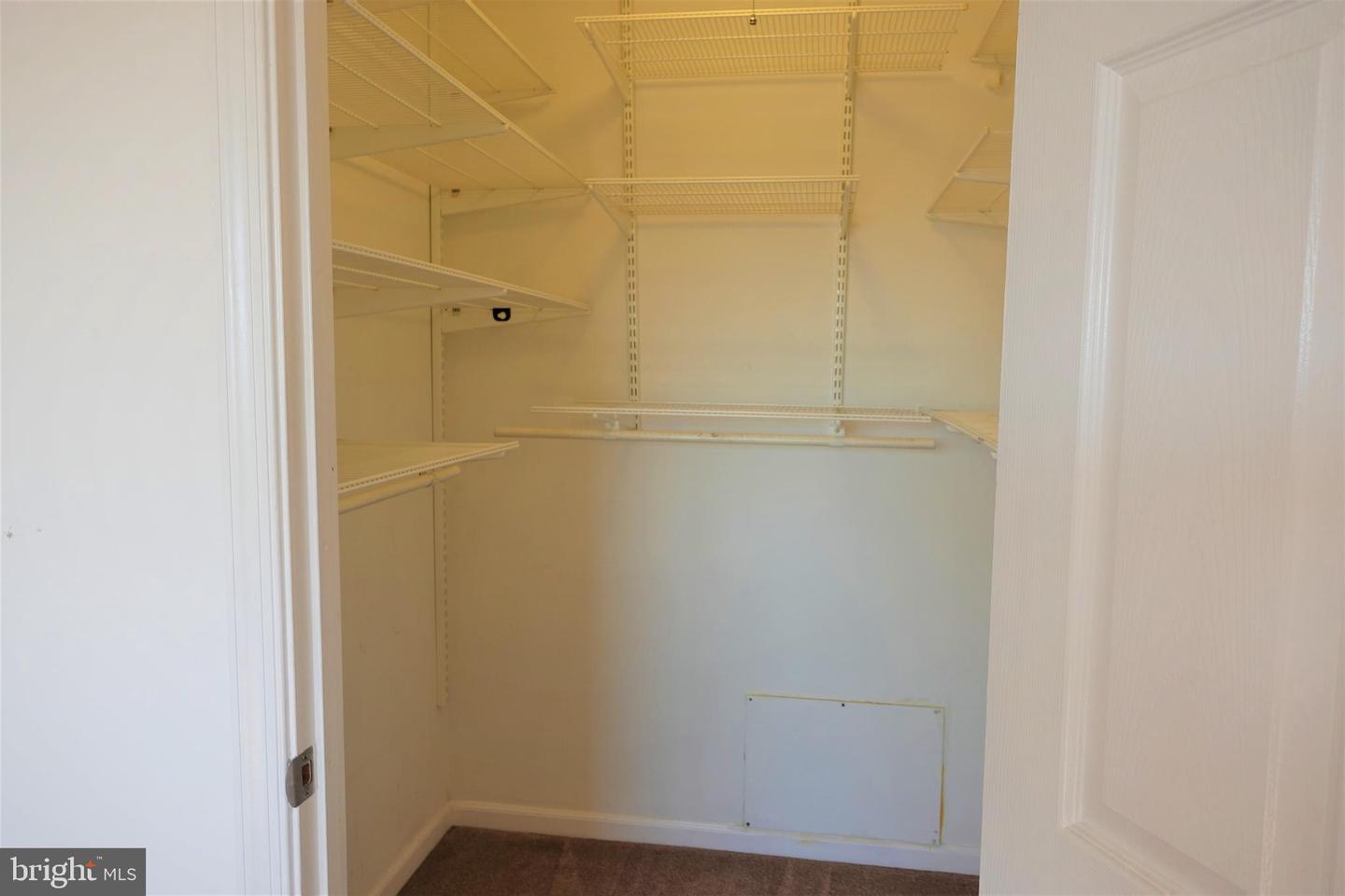 1225 MARTHA CUSTIS DR #1406, ALEXANDRIA, Virginia 22302, 1 Bedroom Bedrooms, ,1 BathroomBathrooms,Residential,For sale,1225 MARTHA CUSTIS DR #1406,VAAX2047874 MLS # VAAX2047874