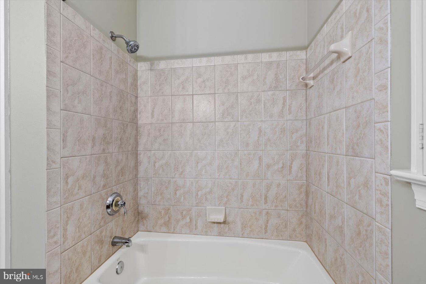 11012 FARMVIEW WAY, SPOTSYLVANIA, Virginia 22551, 4 Bedrooms Bedrooms, 9 Rooms Rooms,2 BathroomsBathrooms,Residential,For sale,11012 FARMVIEW WAY,VASP2035074 MLS # VASP2035074