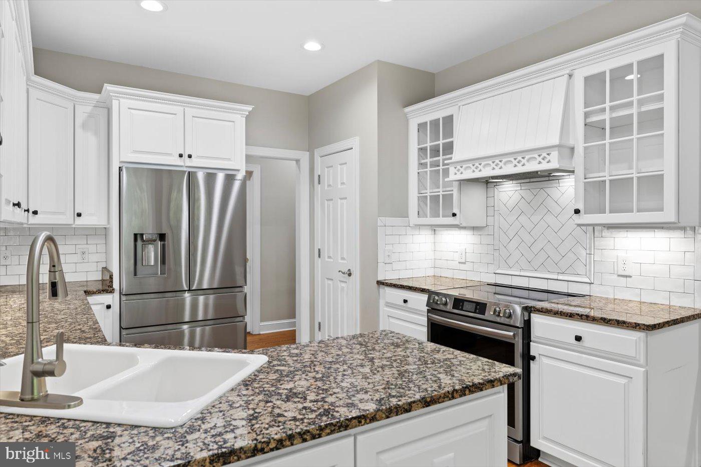 11012 FARMVIEW WAY, SPOTSYLVANIA, Virginia 22551, 4 Bedrooms Bedrooms, 9 Rooms Rooms,2 BathroomsBathrooms,Residential,For sale,11012 FARMVIEW WAY,VASP2035074 MLS # VASP2035074