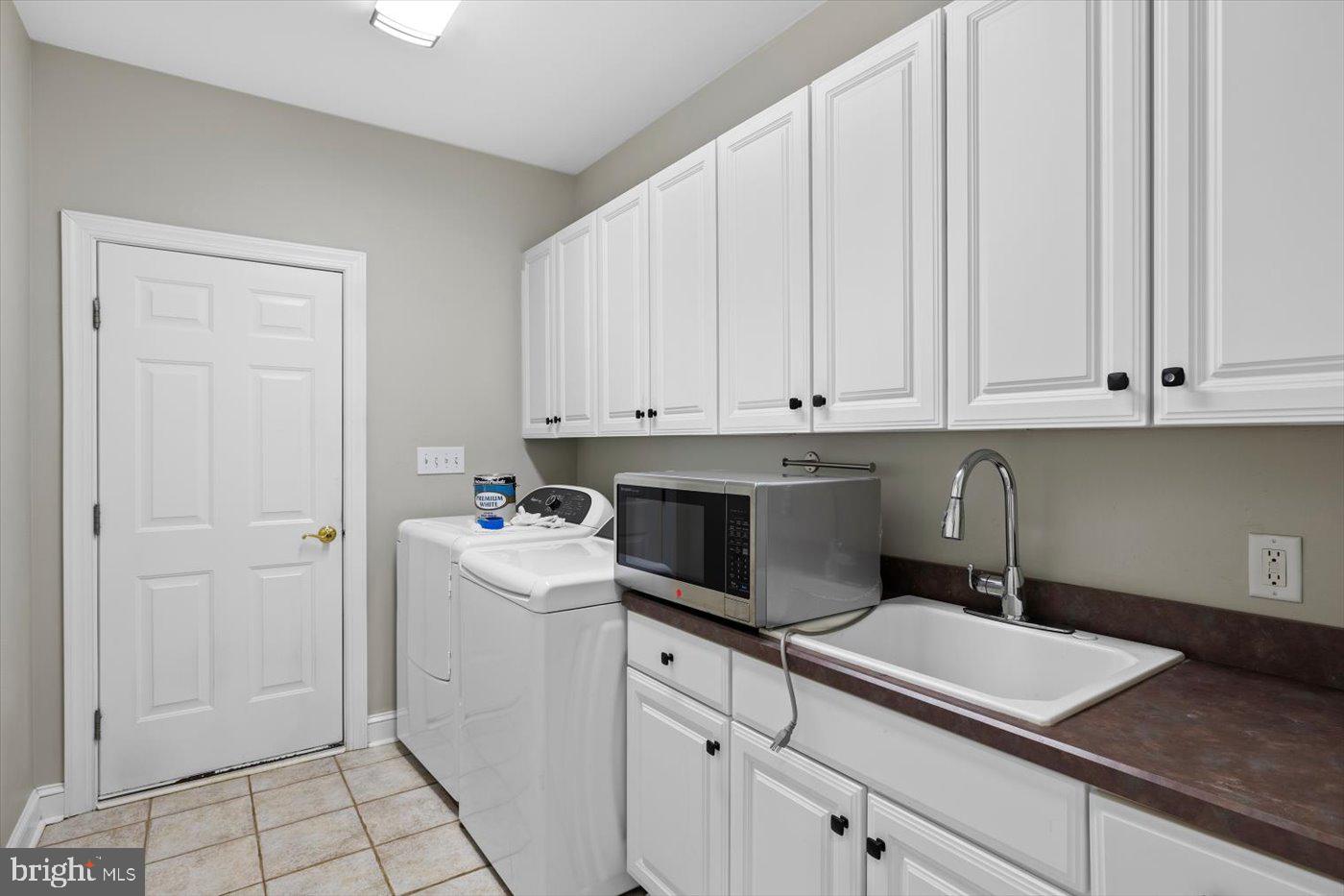 11012 FARMVIEW WAY, SPOTSYLVANIA, Virginia 22551, 4 Bedrooms Bedrooms, 9 Rooms Rooms,2 BathroomsBathrooms,Residential,For sale,11012 FARMVIEW WAY,VASP2035074 MLS # VASP2035074