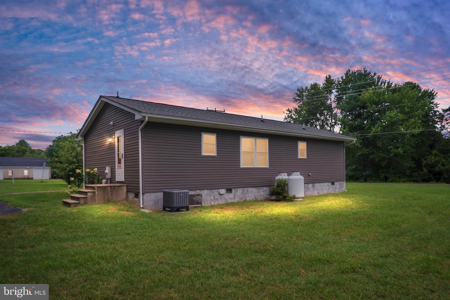 11635 ASHBY DR, FREDERICKSBURG, Virginia 22407, 3 Bedrooms Bedrooms, ,2 BathroomsBathrooms,Residential,For sale,11635 ASHBY DR,VASP2035104 MLS # VASP2035104