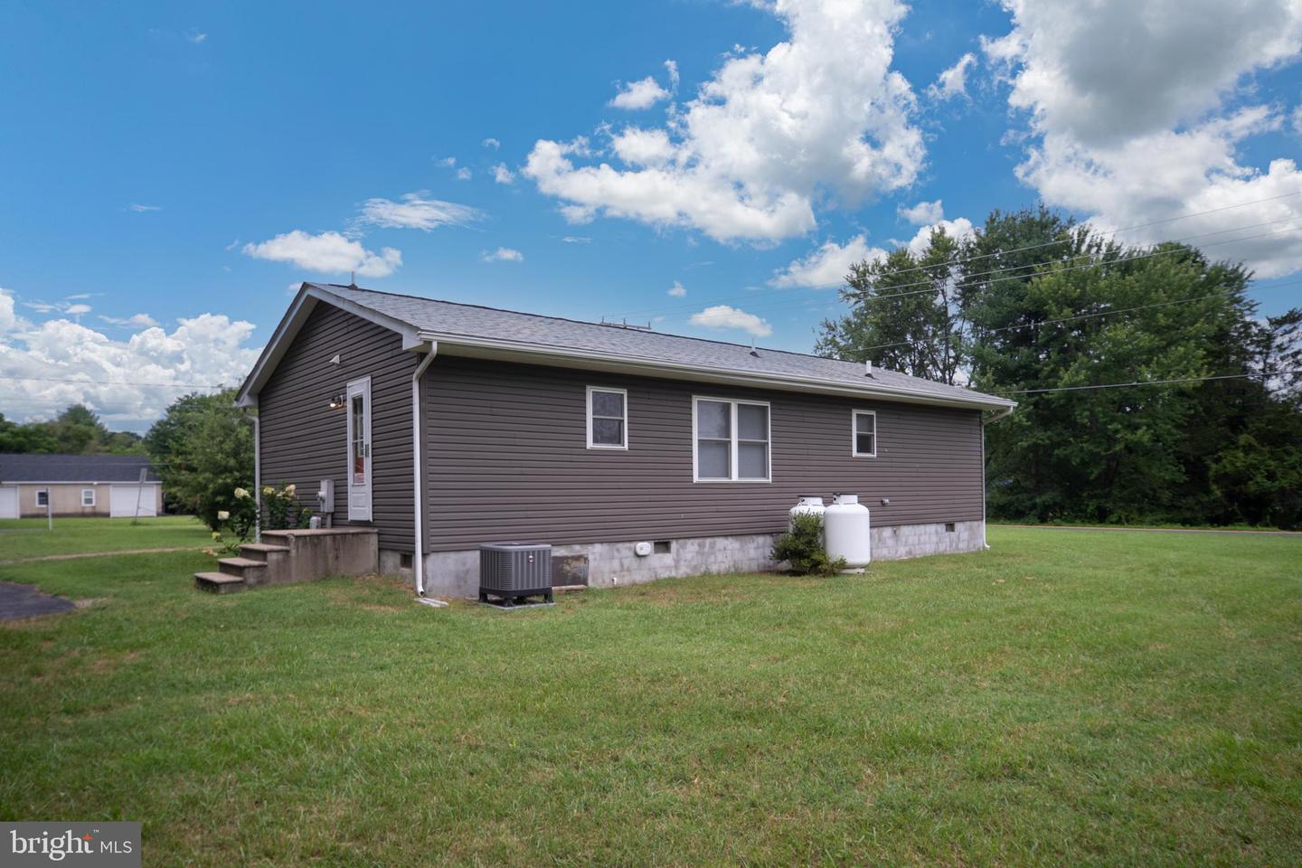 11635 ASHBY DR, FREDERICKSBURG, Virginia 22407, 3 Bedrooms Bedrooms, ,2 BathroomsBathrooms,Residential,For sale,11635 ASHBY DR,VASP2035104 MLS # VASP2035104
