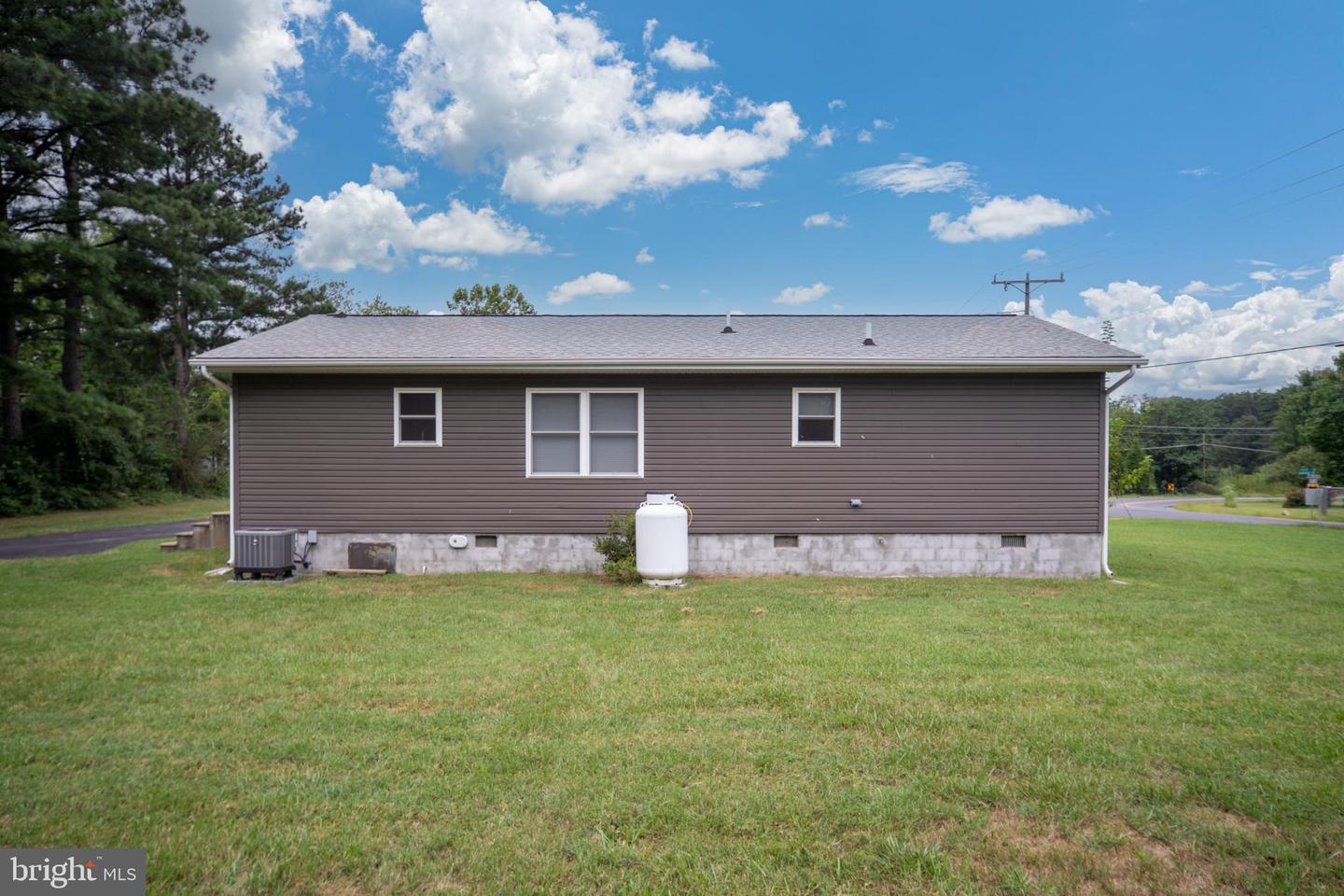 11635 ASHBY DR, FREDERICKSBURG, Virginia 22407, 3 Bedrooms Bedrooms, ,2 BathroomsBathrooms,Residential,For sale,11635 ASHBY DR,VASP2035104 MLS # VASP2035104