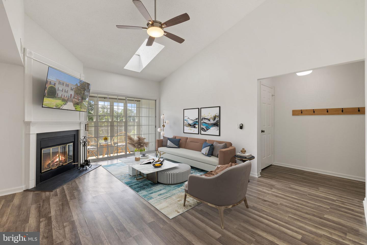 120 PROSPERITY AVE SE #E, LEESBURG, Virginia 20175, 2 Bedrooms Bedrooms, ,2 BathroomsBathrooms,Residential,For sale,120 PROSPERITY AVE SE #E,VALO2103652 MLS # VALO2103652