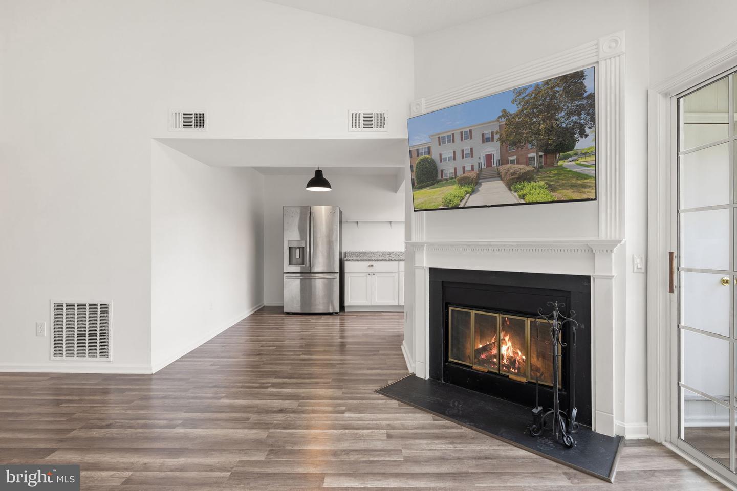 120 PROSPERITY AVE SE #E, LEESBURG, Virginia 20175, 2 Bedrooms Bedrooms, ,2 BathroomsBathrooms,Residential,For sale,120 PROSPERITY AVE SE #E,VALO2103652 MLS # VALO2103652