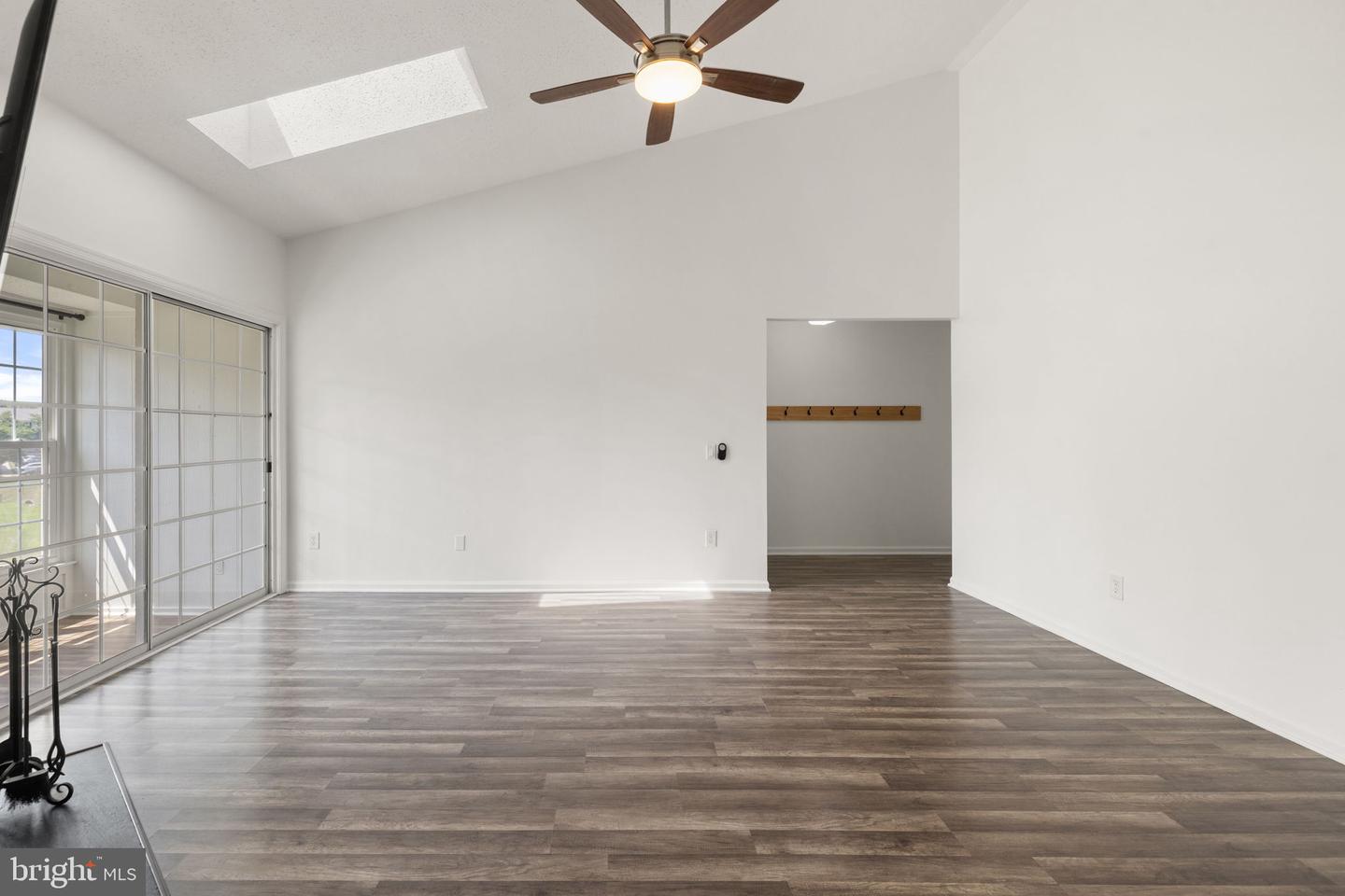 120 PROSPERITY AVE SE #E, LEESBURG, Virginia 20175, 2 Bedrooms Bedrooms, ,2 BathroomsBathrooms,Residential,For sale,120 PROSPERITY AVE SE #E,VALO2103652 MLS # VALO2103652