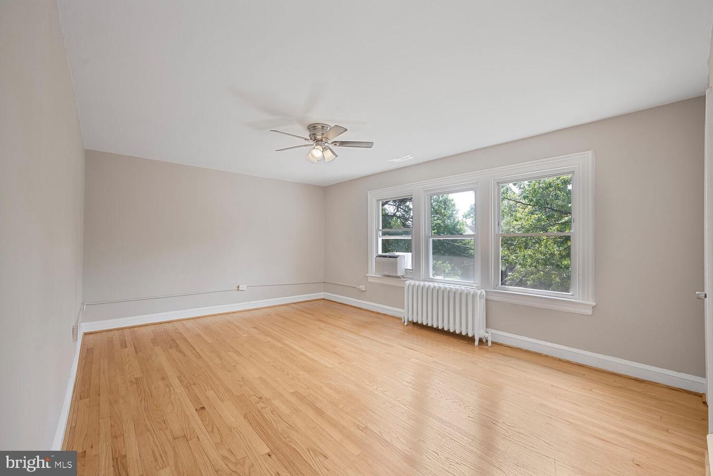 1355 KENNEDY ST NW, WASHINGTON, District Of Columbia 20011, 5 Bedrooms Bedrooms, ,2 BathroomsBathrooms,Residential,For sale,1355 KENNEDY ST NW,DCDC2213676 MLS # DCDC2213676