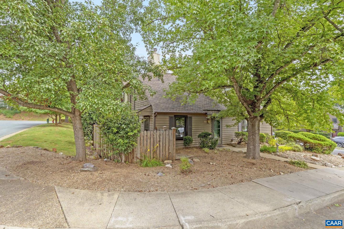 767 EXTON CT, CHARLOTTESVILLE, Virginia 22901, 2 Bedrooms Bedrooms, ,1 BathroomBathrooms,Residential,For sale,767 EXTON CT,667483 MLS # 667483