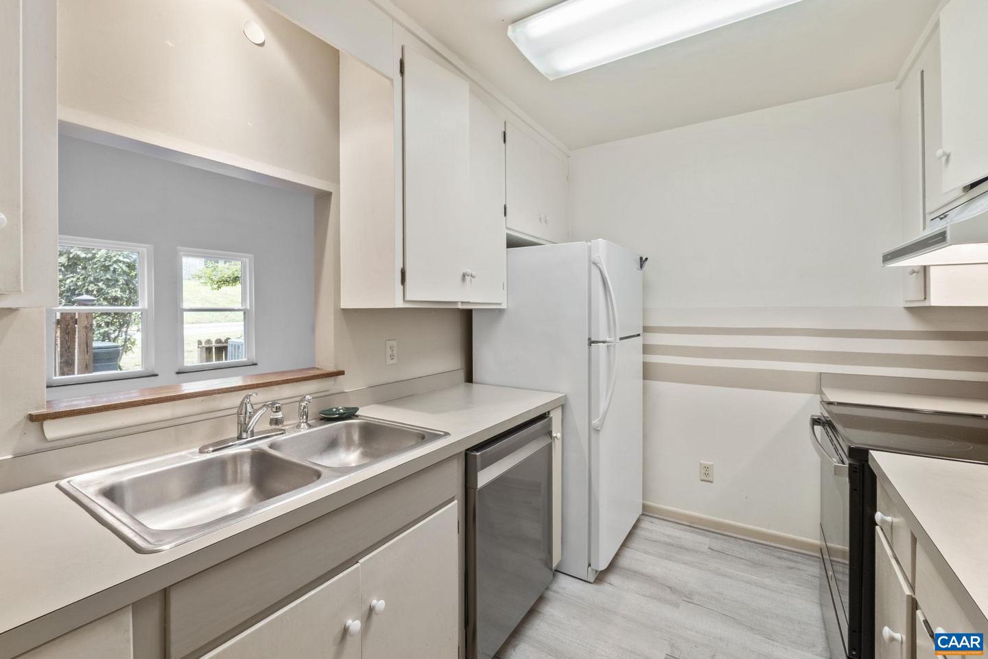 767 EXTON CT, CHARLOTTESVILLE, Virginia 22901, 2 Bedrooms Bedrooms, ,1 BathroomBathrooms,Residential,For sale,767 EXTON CT,667483 MLS # 667483