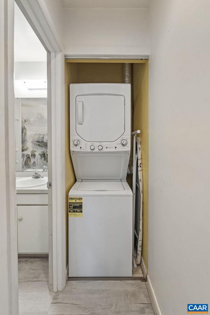 767 EXTON CT, CHARLOTTESVILLE, Virginia 22901, 2 Bedrooms Bedrooms, ,1 BathroomBathrooms,Residential,For sale,767 EXTON CT,667483 MLS # 667483 767 EXTON CT, CHARLOTTESVILLE, Virginia 22901, 2 Bedrooms Bedrooms, ,1 BathroomBathrooms,Residential,For sale,767 EXTON CT,667483 MLS # 667483