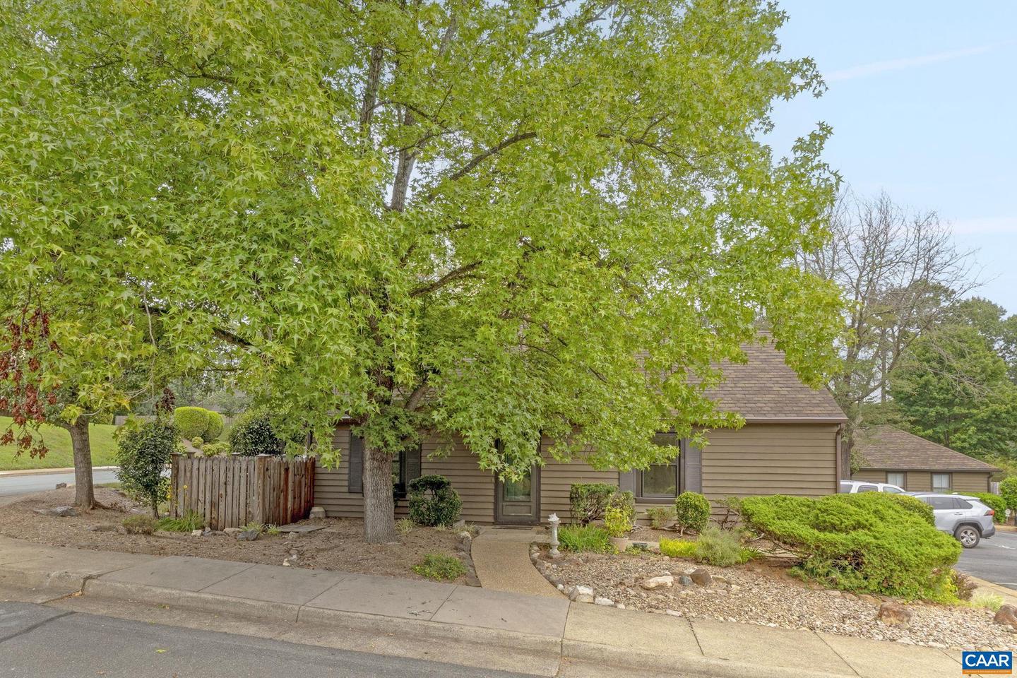 767 EXTON CT, CHARLOTTESVILLE, Virginia 22901, 2 Bedrooms Bedrooms, ,1 BathroomBathrooms,Residential,For sale,767 EXTON CT,667483 MLS # 667483