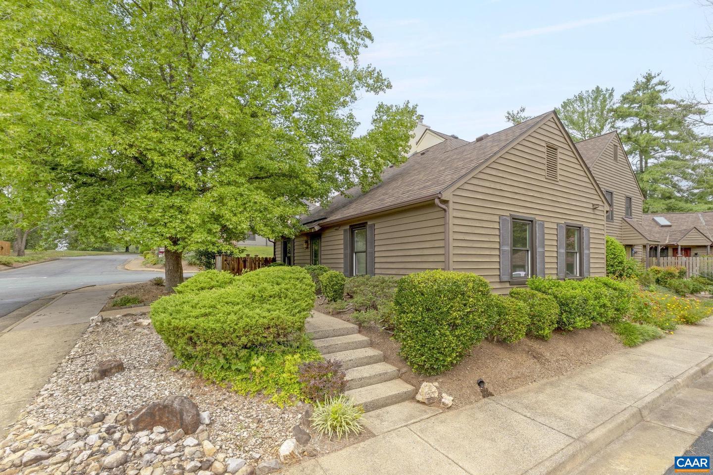 767 EXTON CT, CHARLOTTESVILLE, Virginia 22901, 2 Bedrooms Bedrooms, ,1 BathroomBathrooms,Residential,For sale,767 EXTON CT,667483 MLS # 667483