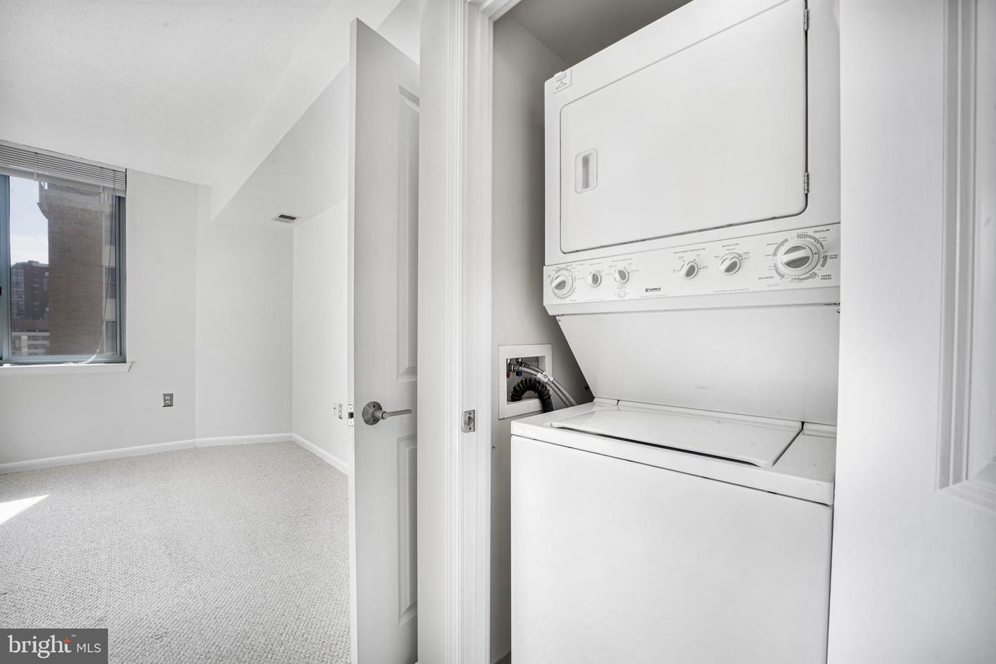 851 N GLEBE RD #1608, ARLINGTON, Virginia 22203, 1 Bedroom Bedrooms, ,1 BathroomBathrooms,Residential,For sale,851 N GLEBE RD #1608,VAAR2061924 MLS # VAAR2061924