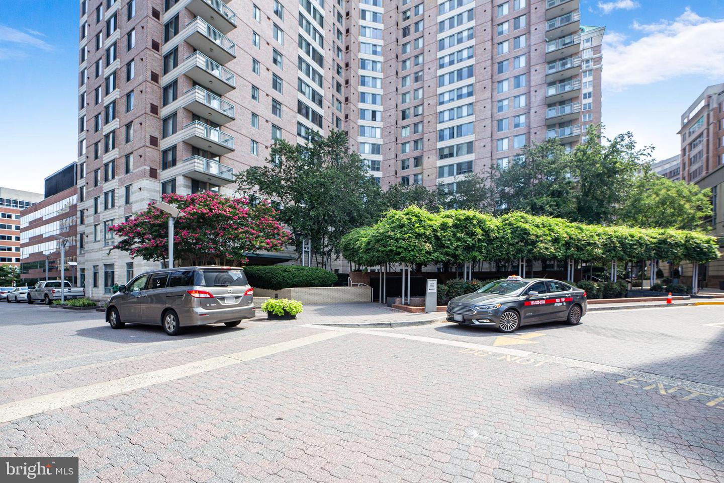 851 N GLEBE RD #1608, ARLINGTON, Virginia 22203, 1 Bedroom Bedrooms, ,1 BathroomBathrooms,Residential,For sale,851 N GLEBE RD #1608,VAAR2061924 MLS # VAAR2061924