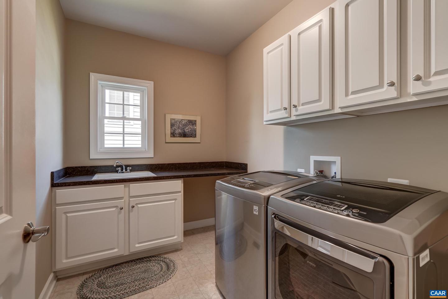 1608 SAWGRASS CT, CHARLOTTESVILLE, Virginia 22901, 3 Bedrooms Bedrooms, ,2 BathroomsBathrooms,Residential,For sale,1608 SAWGRASS CT,667516 MLS # 667516