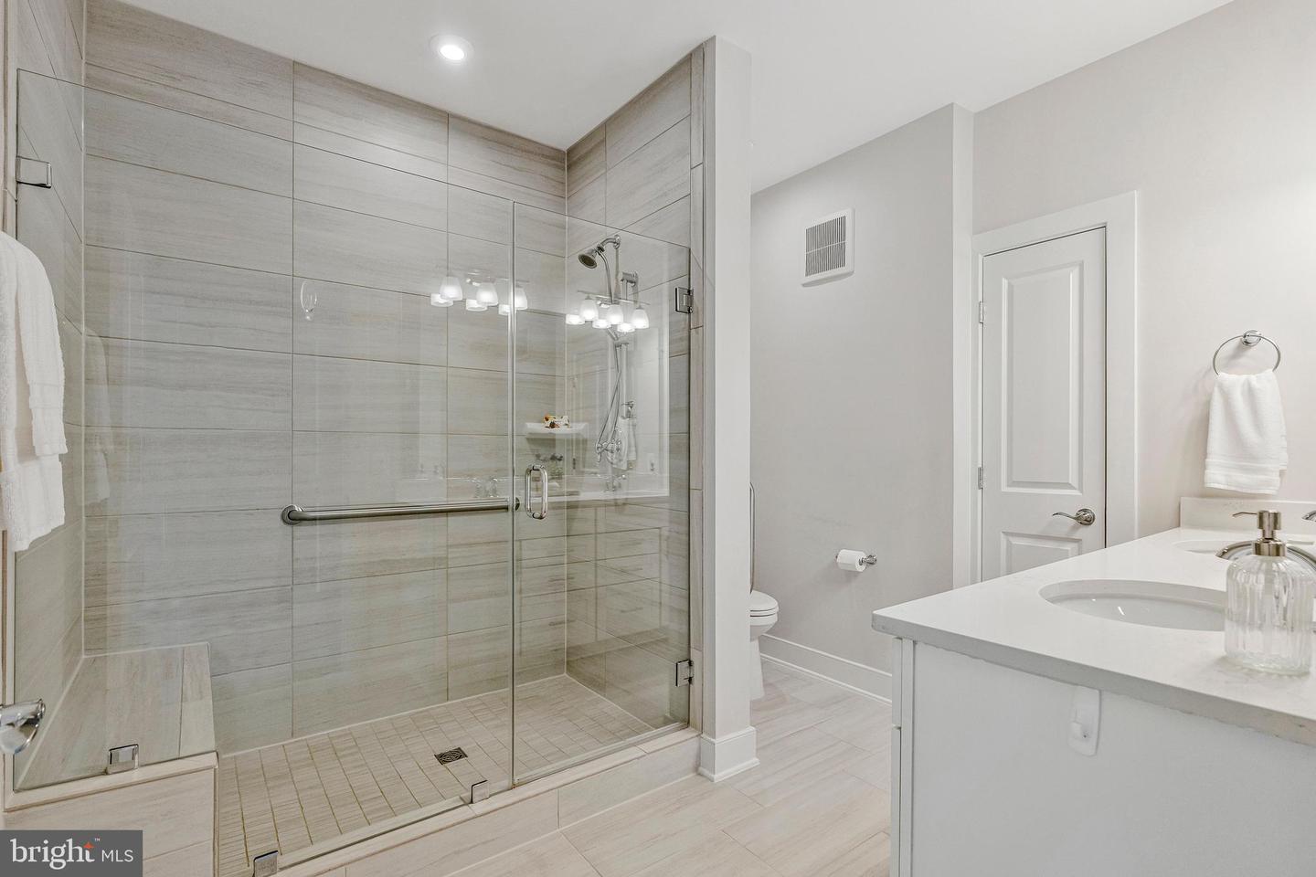 2320 FIELD POINT RD #4-408, HERNDON, Virginia 20171, 2 Bedrooms Bedrooms, ,2 BathroomsBathrooms,Residential,For sale,2320 FIELD POINT RD #4-408,VAFX2259690 MLS # VAFX2259690