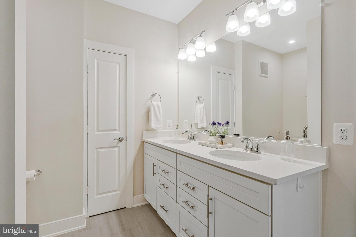 2320 FIELD POINT RD #4-408, HERNDON, Virginia 20171, 2 Bedrooms Bedrooms, ,2 BathroomsBathrooms,Residential,For sale,2320 FIELD POINT RD #4-408,VAFX2259690 MLS # VAFX2259690