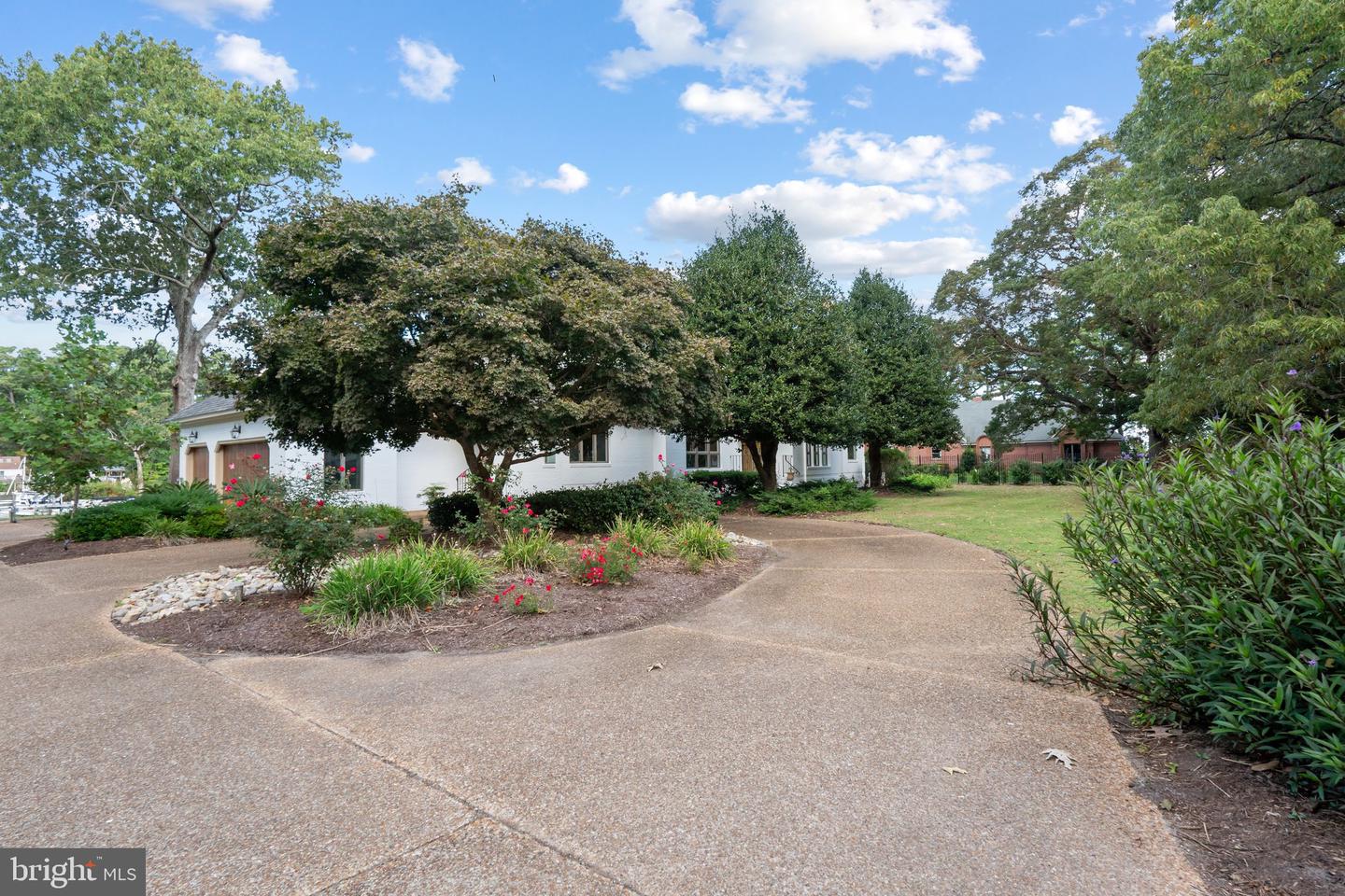 1632 W LITTLE NECK ROAD, VIRGINIA BEACH, Virginia 23452, 5 Bedrooms Bedrooms, 13 Rooms Rooms,5 BathroomsBathrooms,Residential,For sale,1632 W LITTLE NECK ROAD,VAVB2000594 MLS # VAVB2000594