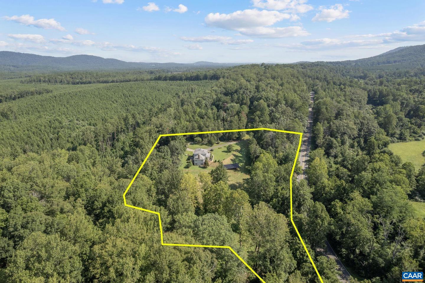 3462 SCOTTSVILLE RD, CHARLOTTESVILLE, Virginia 22902, 4 Bedrooms Bedrooms, ,3 BathroomsBathrooms,Residential,For sale,3462 SCOTTSVILLE RD,667537 MLS # 667537