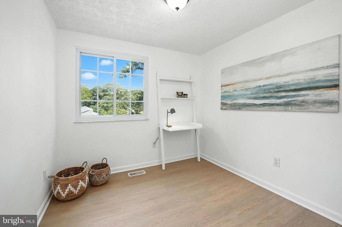 2527 TABOR CT, WOODBRIDGE, Virginia 22191, 3 Bedrooms Bedrooms, 11 Rooms Rooms,2 BathroomsBathrooms,Residential,For sale,2527 TABOR CT,VAPW2100948 MLS # VAPW2100948