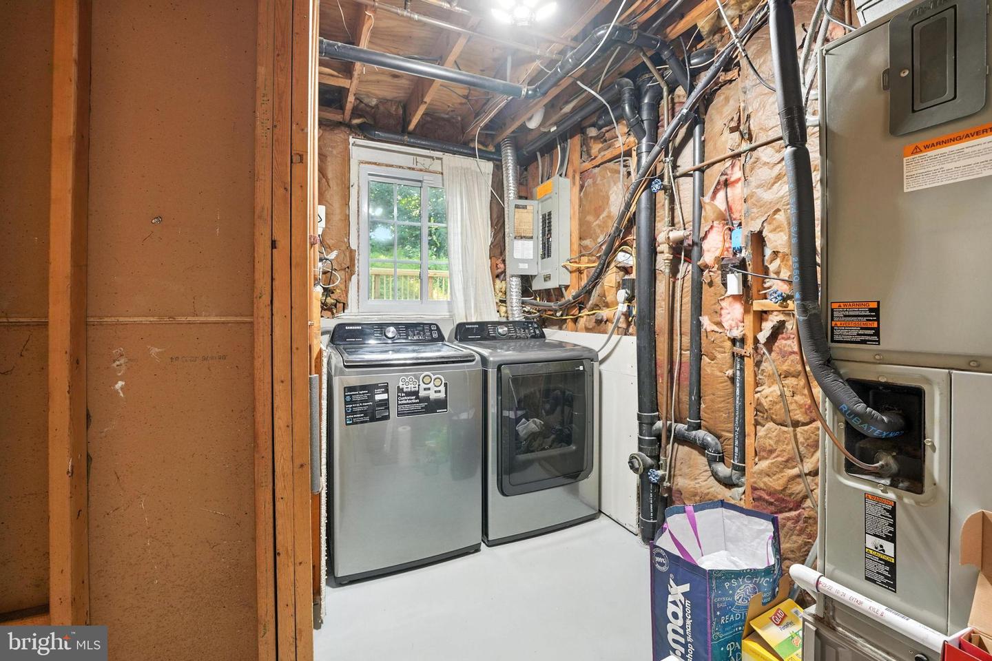 2527 TABOR CT, WOODBRIDGE, Virginia 22191, 3 Bedrooms Bedrooms, 11 Rooms Rooms,2 BathroomsBathrooms,Residential,For sale,2527 TABOR CT,VAPW2100948 MLS # VAPW2100948