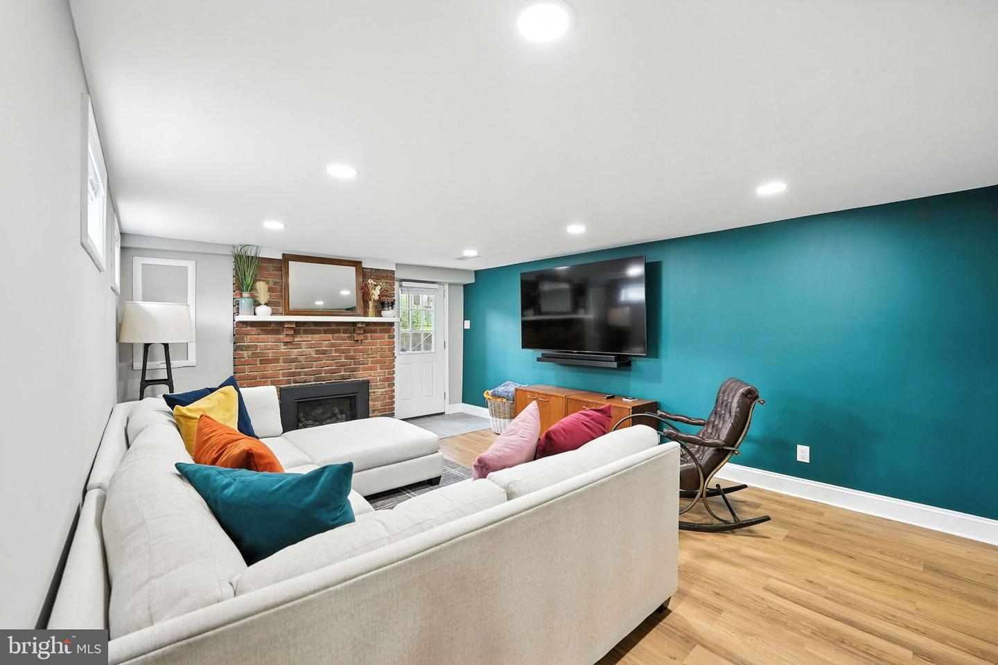 3807 TAFT AVE, ALEXANDRIA, Virginia 22304, 4 Bedrooms Bedrooms, ,3 BathroomsBathrooms,Residential,For sale,3807 TAFT AVE,VAAX2048332 MLS # VAAX2048332