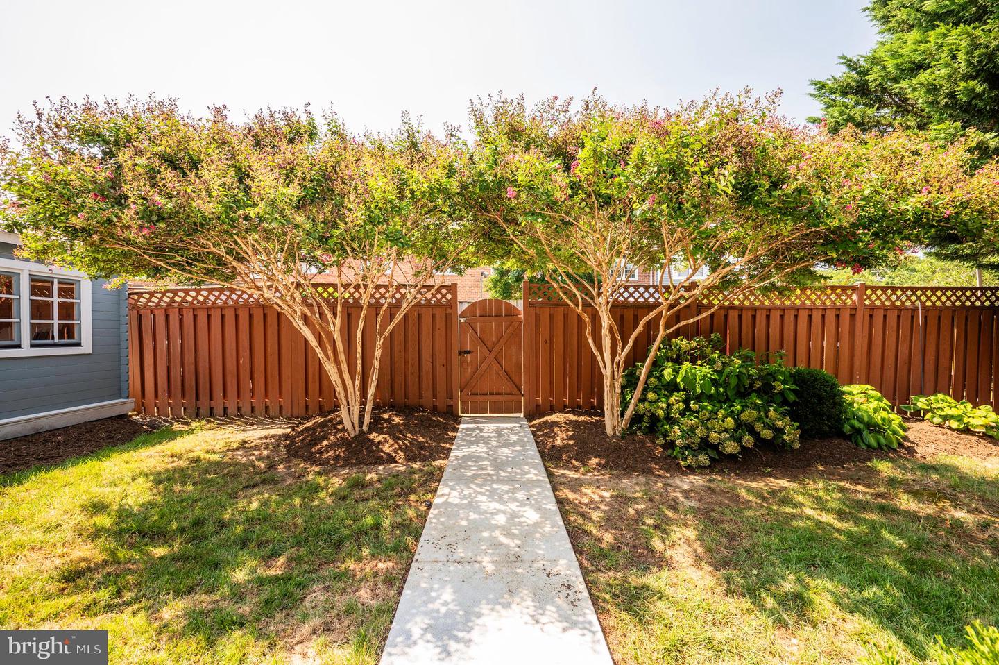 6065 HARDWICK PL, FALLS CHURCH, Virginia 22041, 3 Bedrooms Bedrooms, ,3 BathroomsBathrooms,Residential,For sale,6065 HARDWICK PL,VAFX2259916 MLS # VAFX2259916