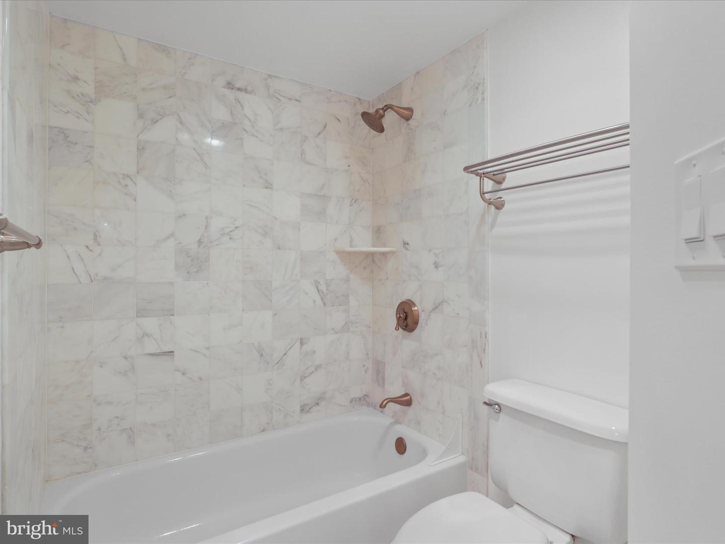 1600 N OAK ST #524, ARLINGTON, Virginia 22209, 1 Bedroom Bedrooms, ,1 BathroomBathrooms,Residential,For sale,1600 N OAK ST #524,VAAR2062002 MLS # VAAR2062002