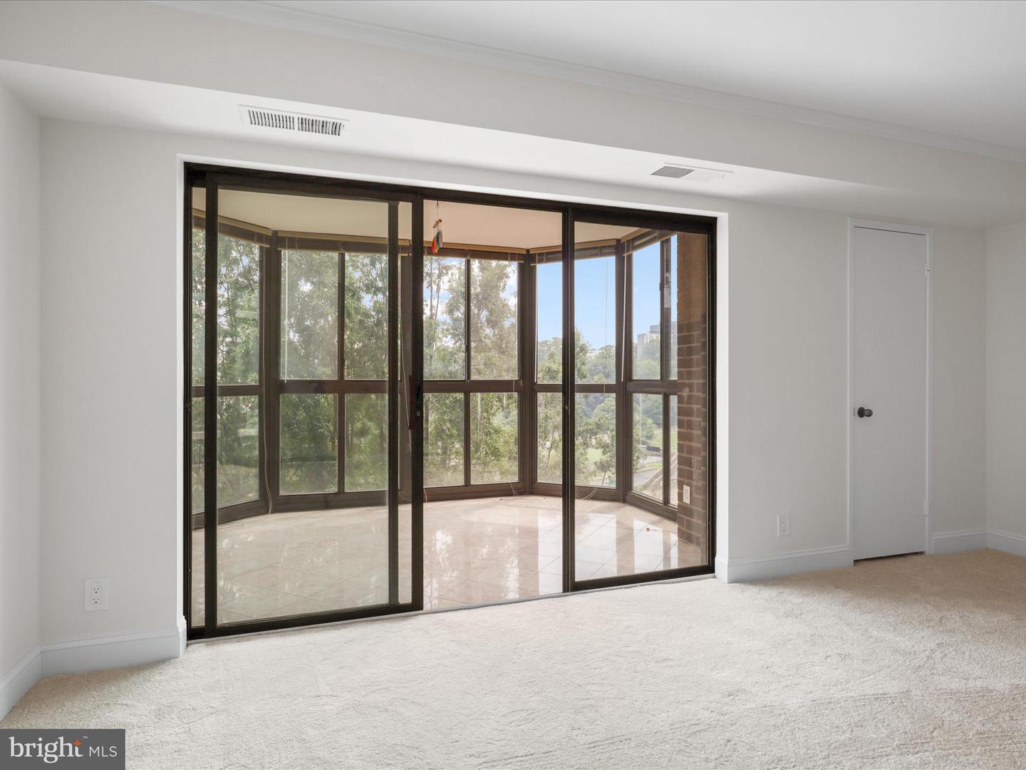 1600 N OAK ST #524, ARLINGTON, Virginia 22209, 1 Bedroom Bedrooms, ,1 BathroomBathrooms,Residential,For sale,1600 N OAK ST #524,VAAR2062002 MLS # VAAR2062002