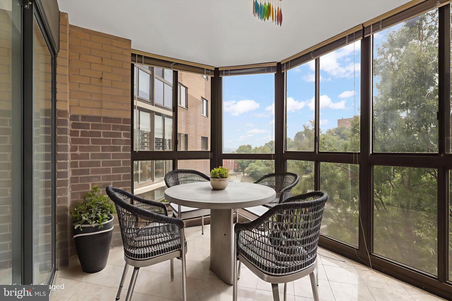 1600 N OAK ST #524, ARLINGTON, Virginia 22209, 1 Bedroom Bedrooms, ,1 BathroomBathrooms,Residential,For sale,1600 N OAK ST #524,VAAR2062002 MLS # VAAR2062002