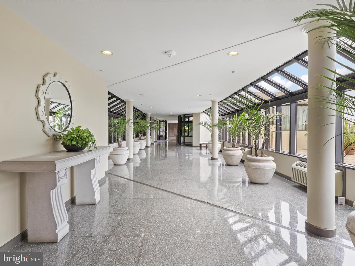 1600 N OAK ST #524, ARLINGTON, Virginia 22209, 1 Bedroom Bedrooms, ,1 BathroomBathrooms,Residential,For sale,1600 N OAK ST #524,VAAR2062002 MLS # VAAR2062002